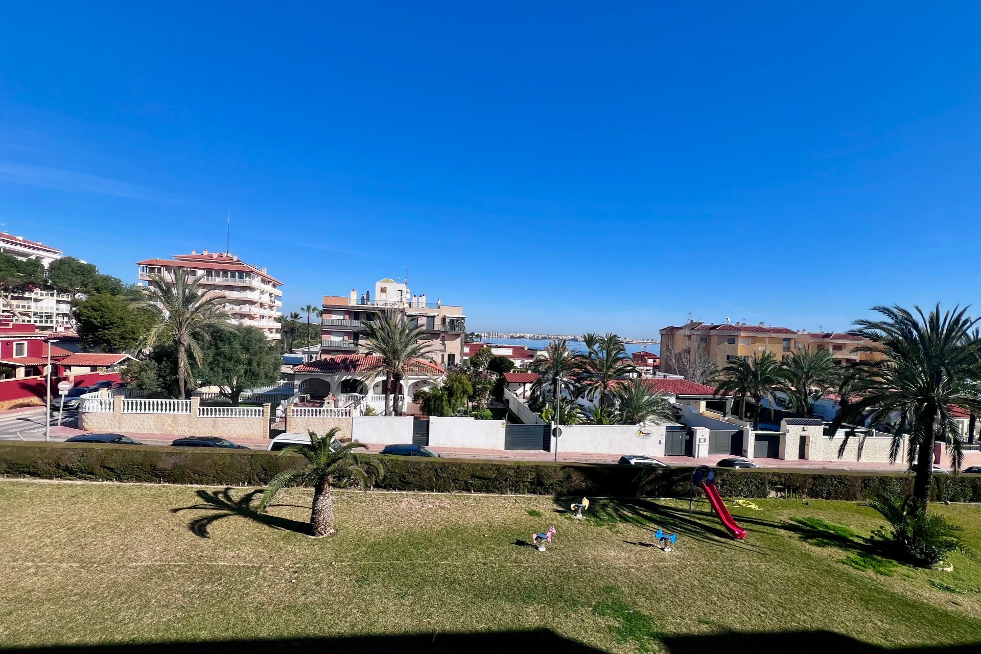 Resale - Apartment  - Torrevieja - Punta prima