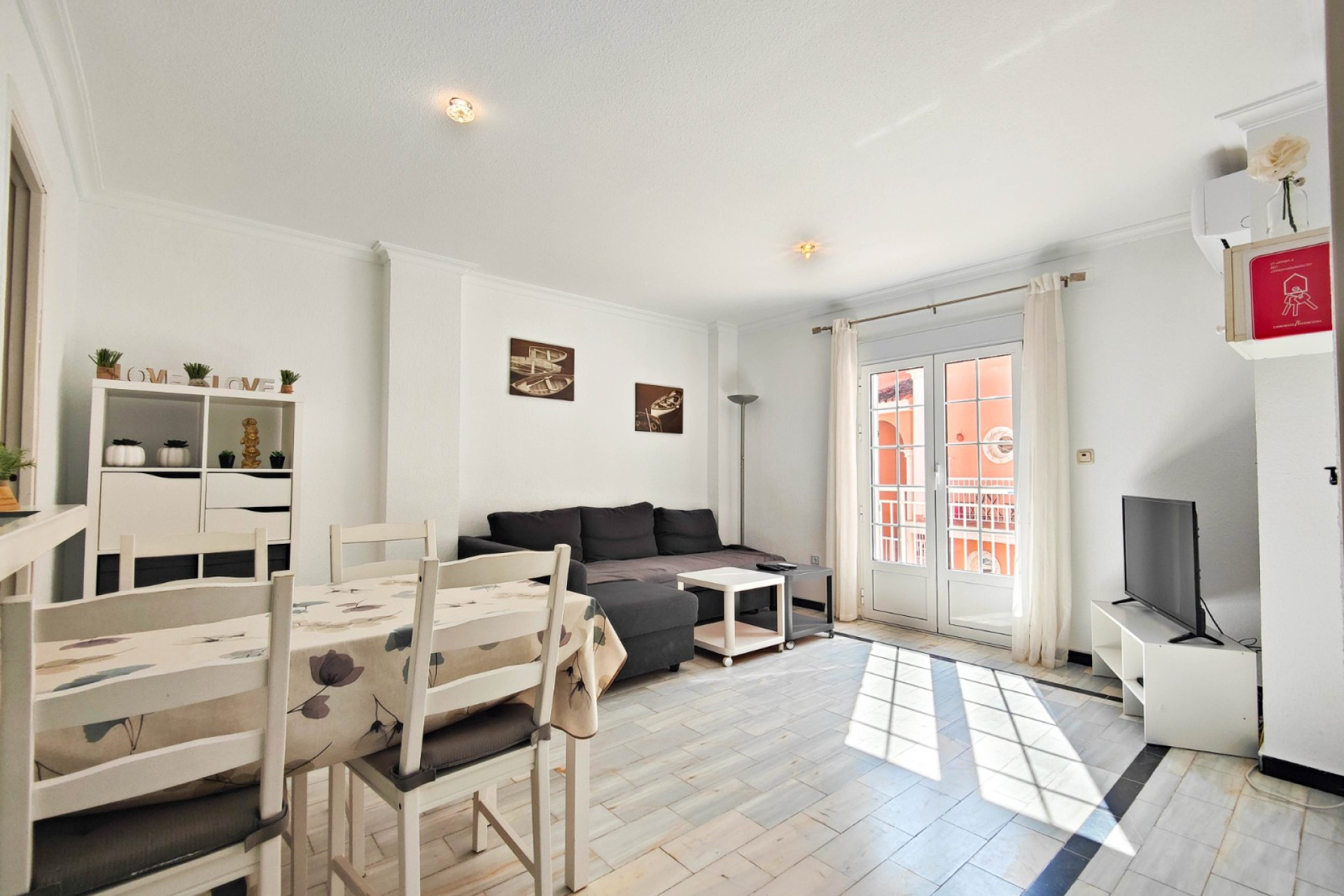 Resale - Apartment  - Torrevieja - Torre La Mata
