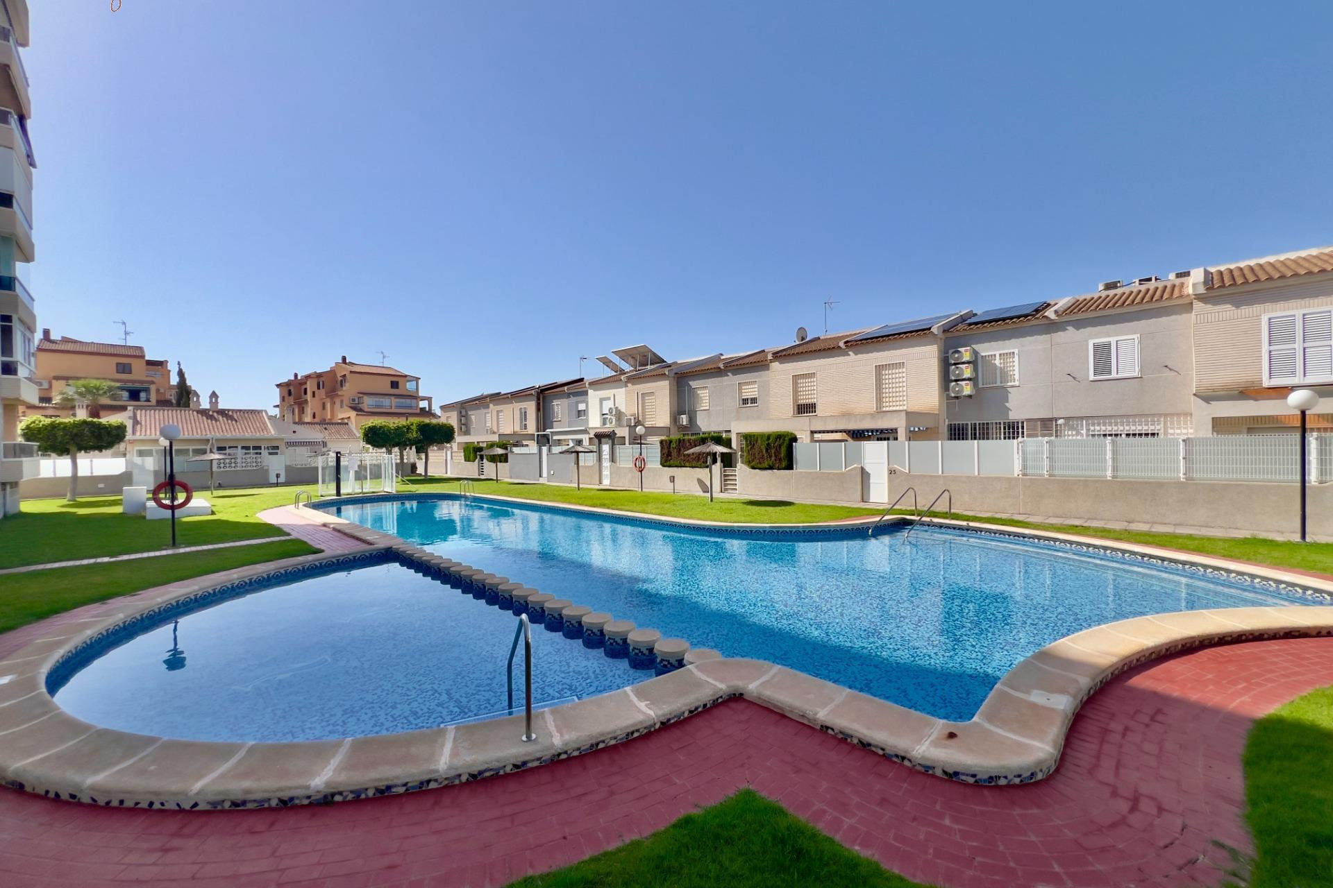 Resale - Apartment  - Torrevieja - Torreblanca