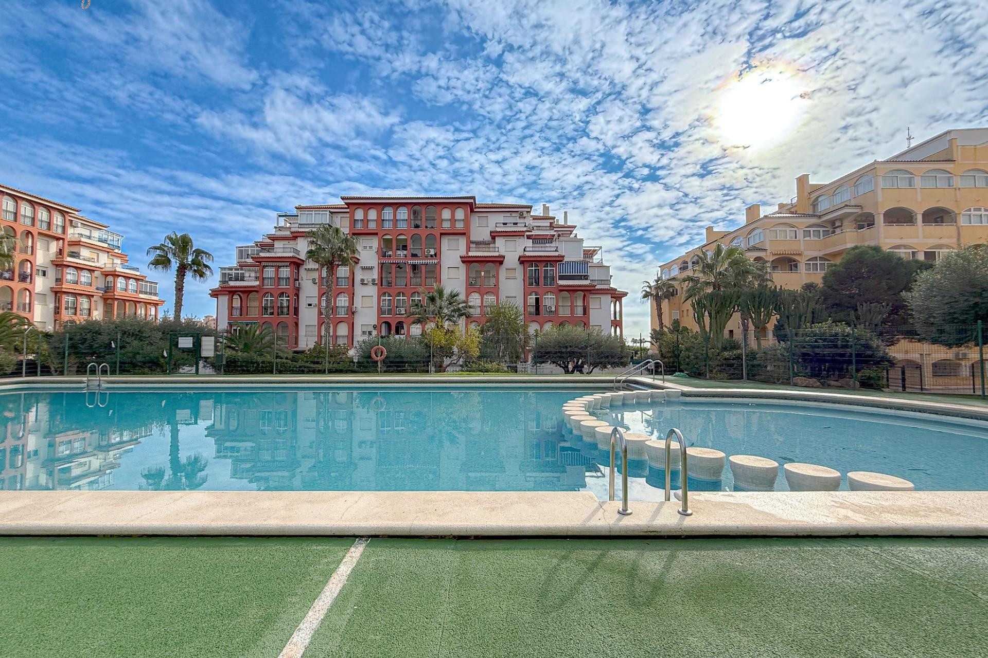 Resale - Apartment  - Torrevieja - Torreblanca