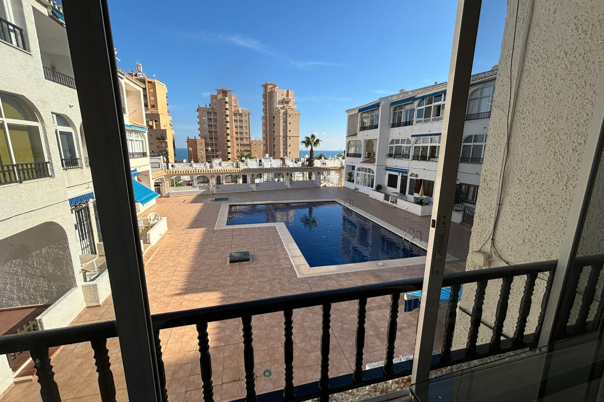 Resale - Apartment  - Torrevieja - Torreblanca