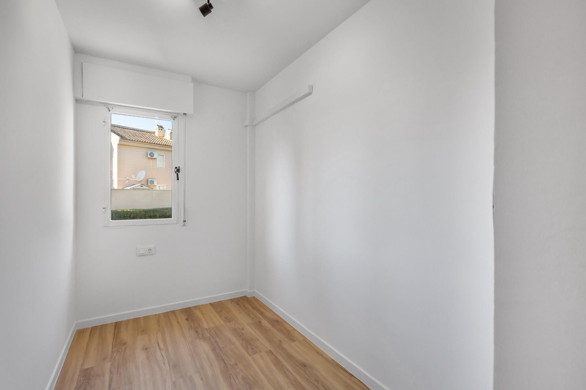 Resale - Apartment  - Torrevieja - Torreblanca