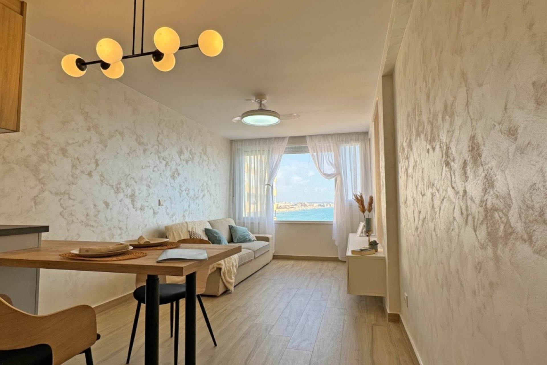 Resale - Apartment  - Torrevieja - Torrelamata - La Mata