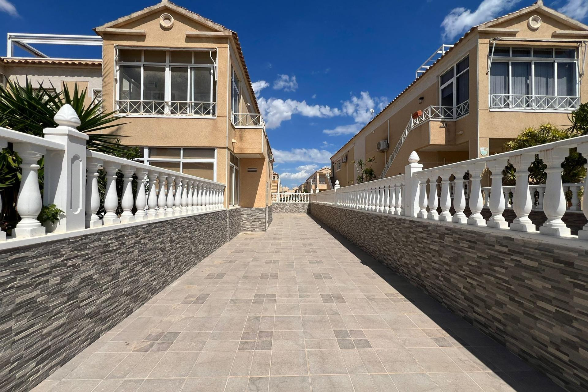 Resale - Apartment  - Torrevieja - Torreta florida