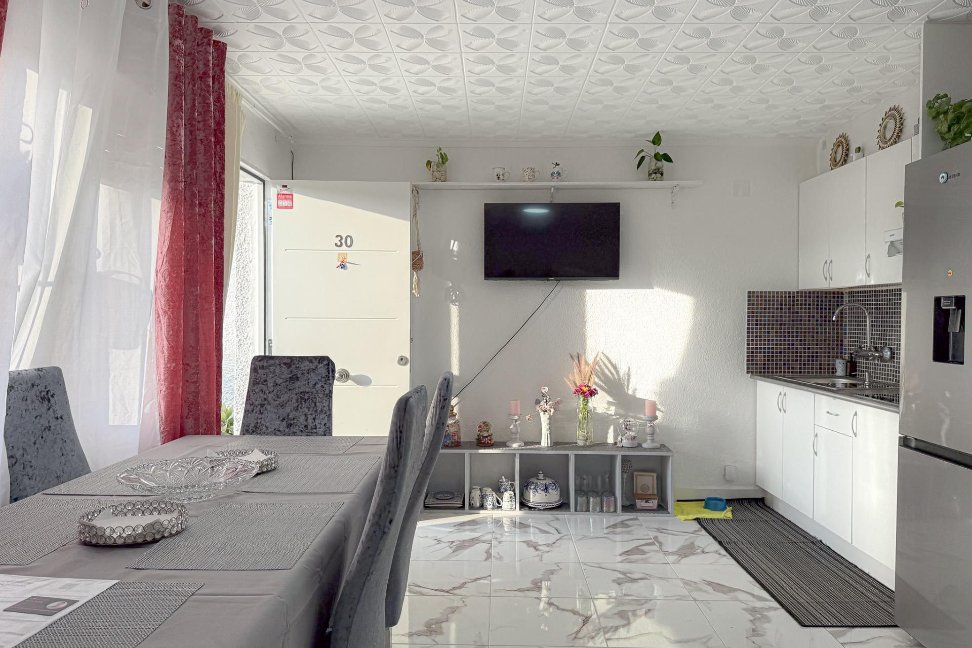 Resale - Apartment  - Torrevieja - Torretas