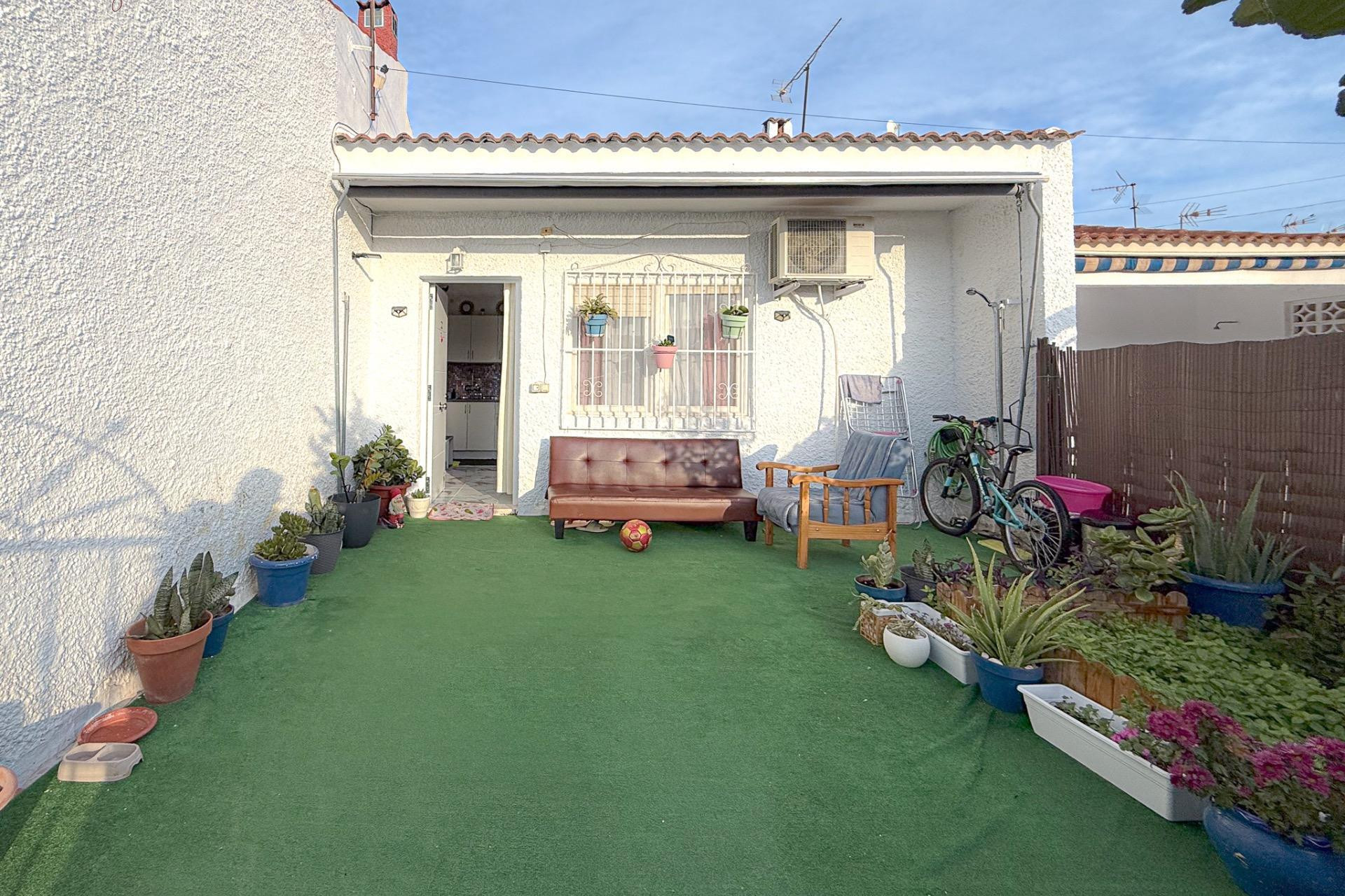 Resale - Apartment  - Torrevieja - Torretas