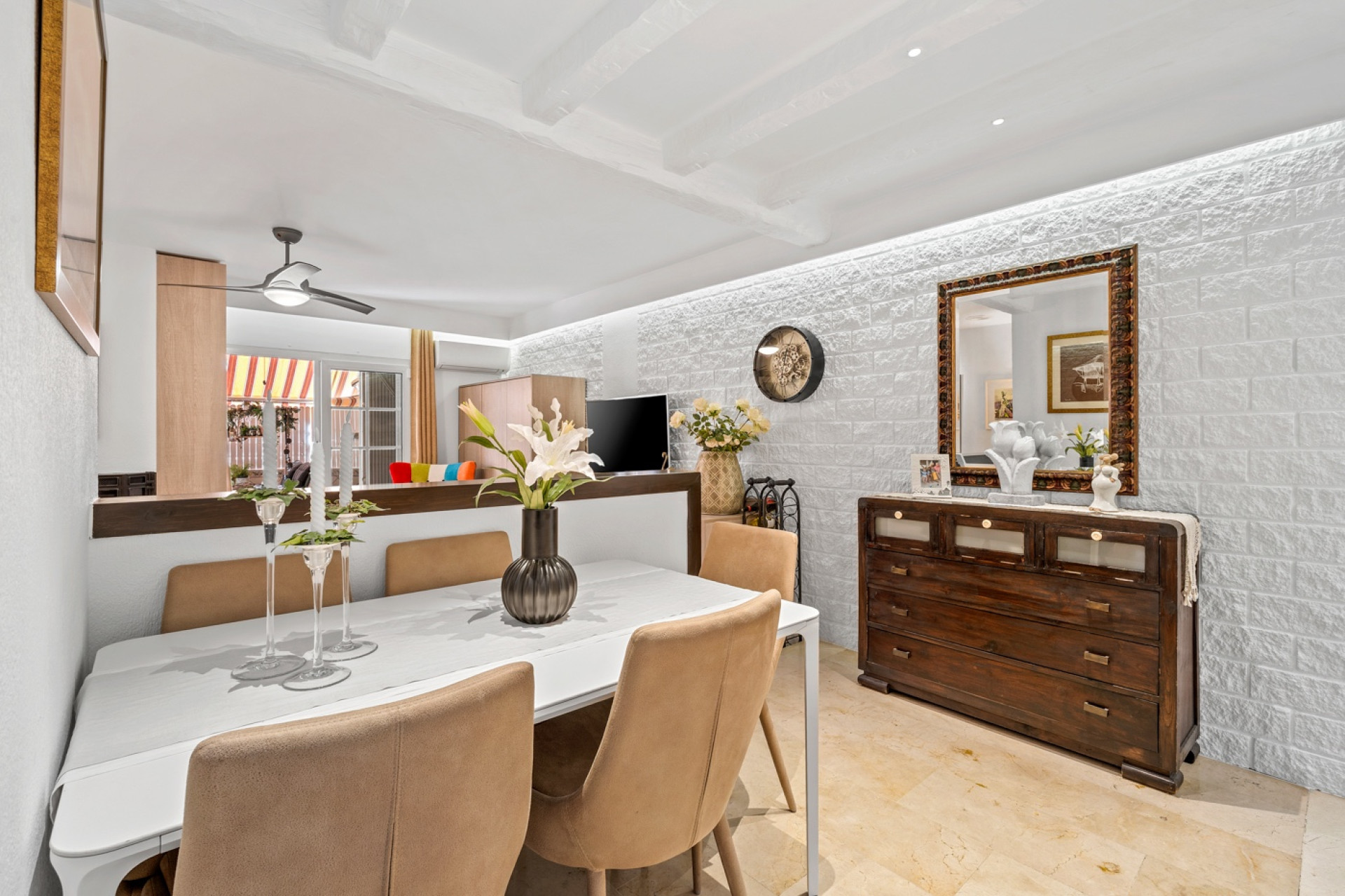 Resale - Apartment  - Torrevieja - Torrevieja - Centre