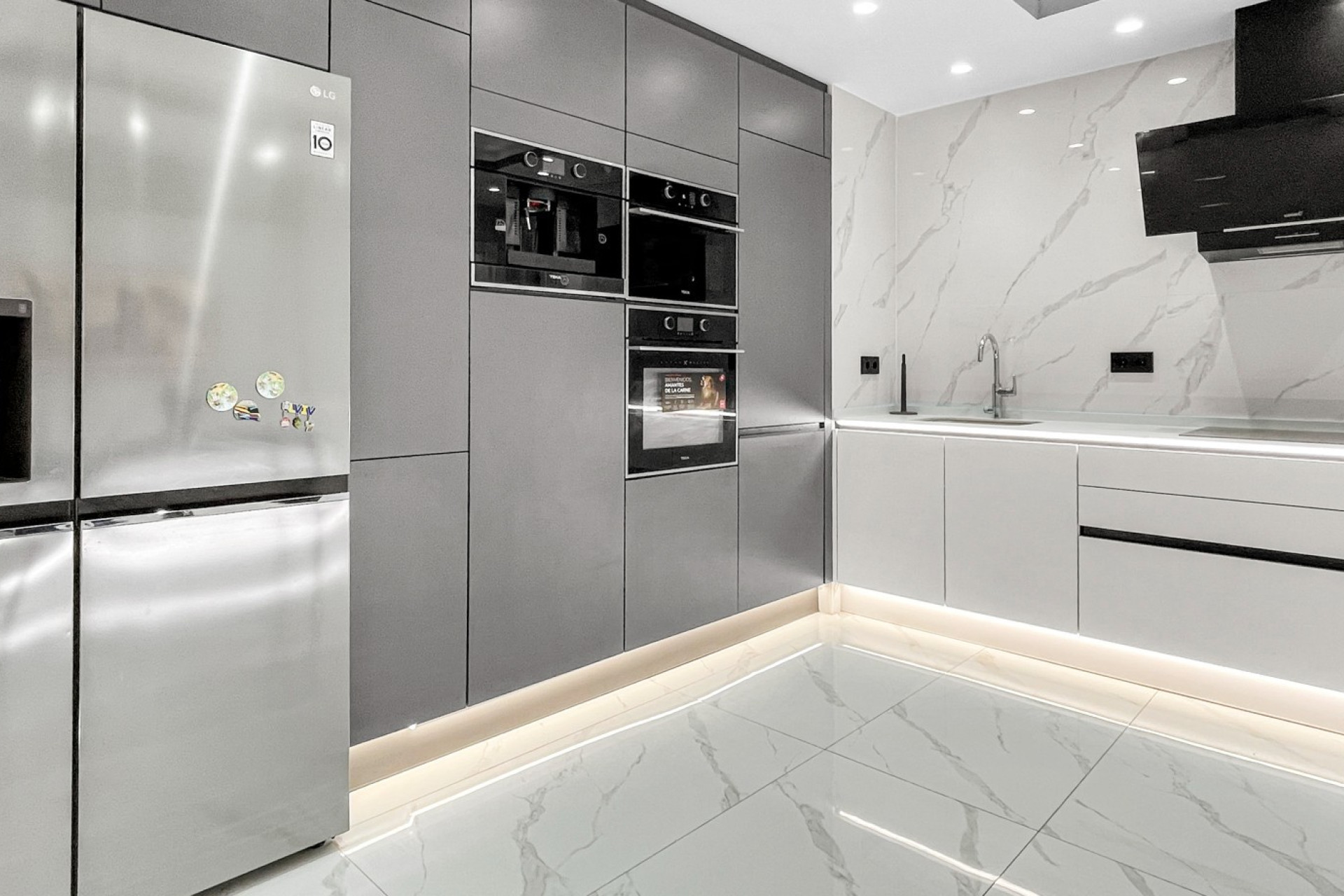 Resale - Apartment  - Torrevieja - Torrevieja - Centre