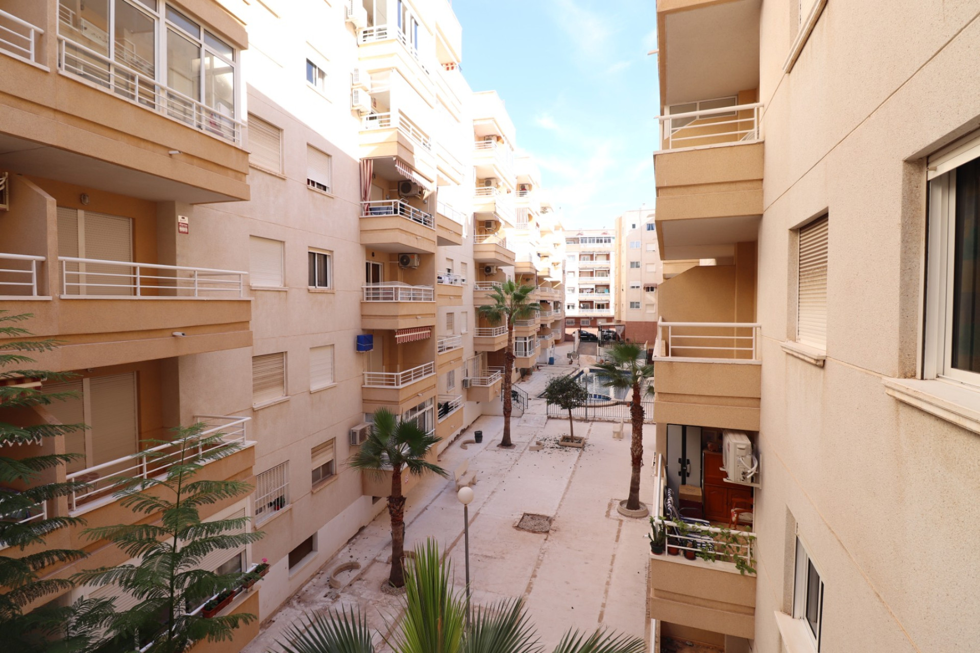 Resale - Apartment  - Torrevieja - Torrevieja - Centre