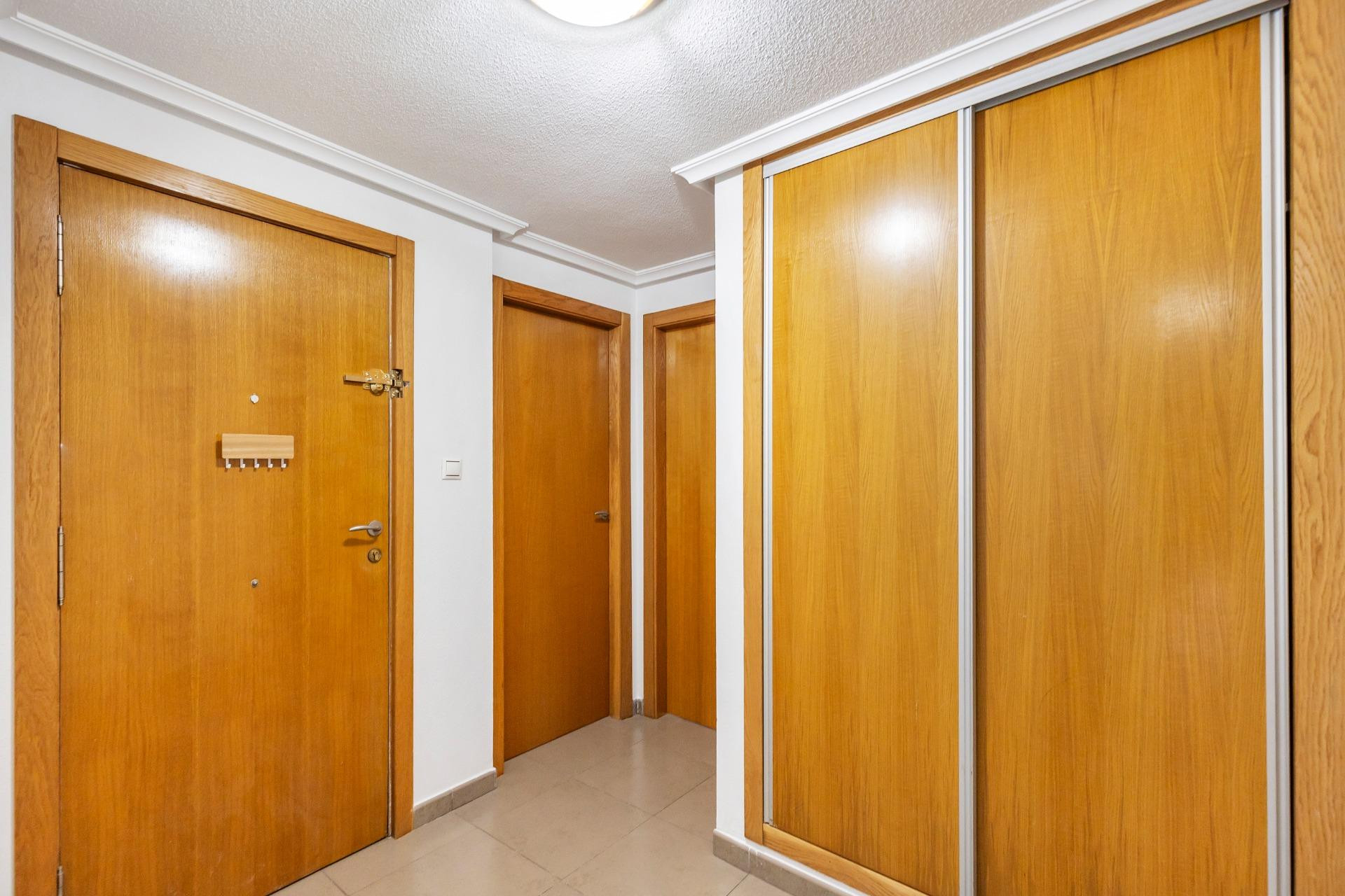 Resale - Apartment  - Torrevieja - torrevieja
