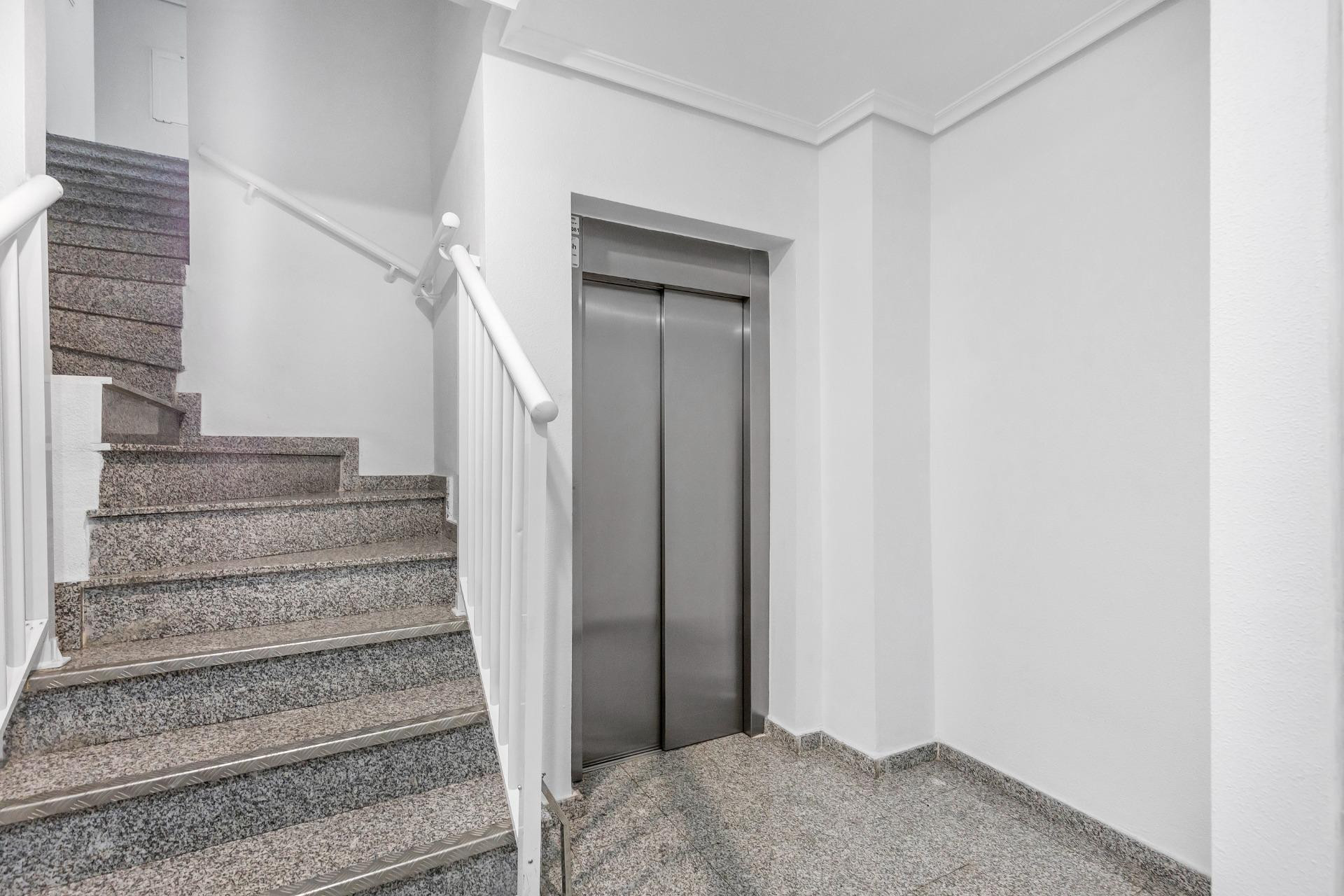 Resale - Apartment  - Torrevieja - torrevieja
