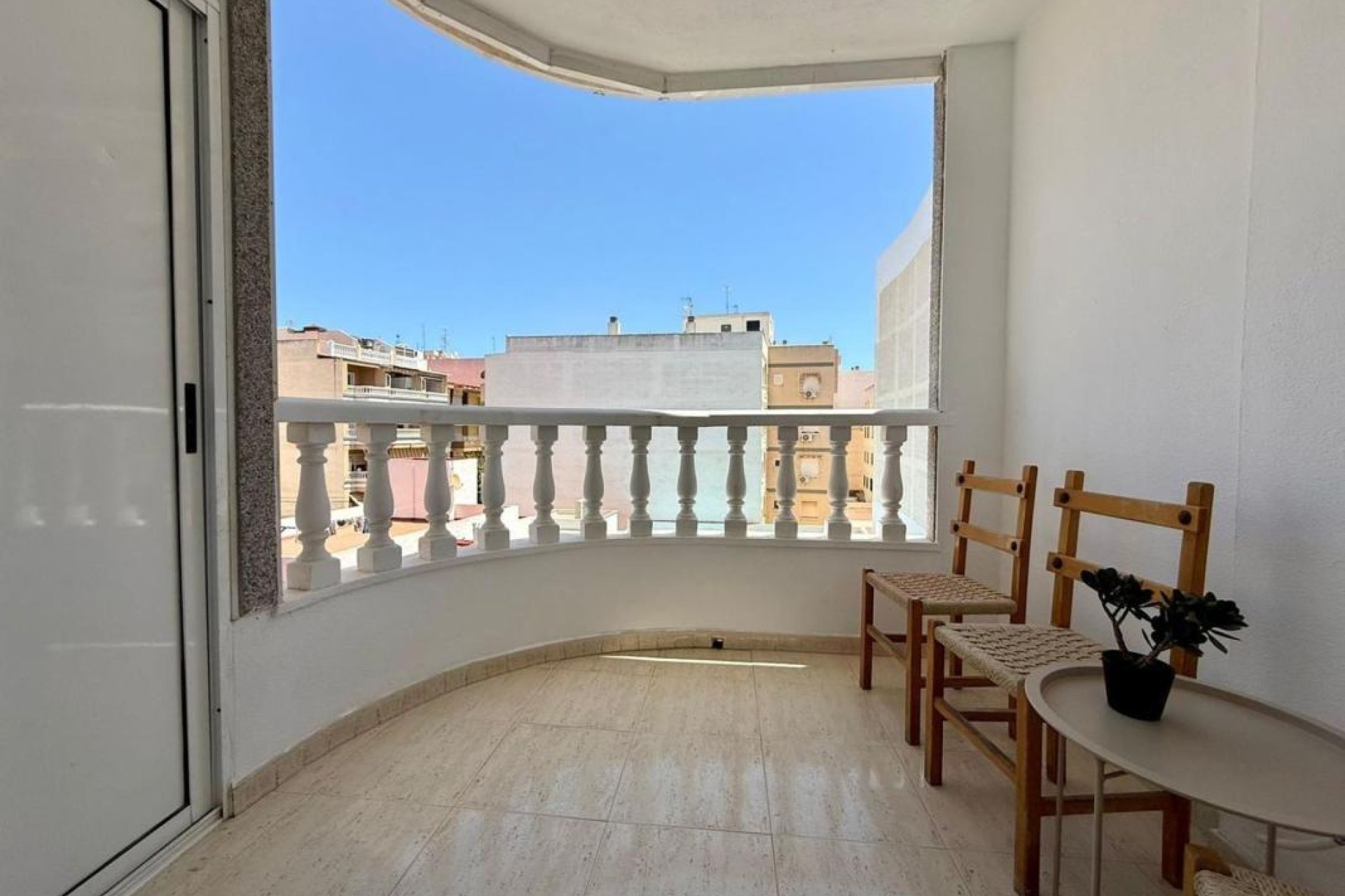 Resale - Apartment  - Torrevieja - torrevieja