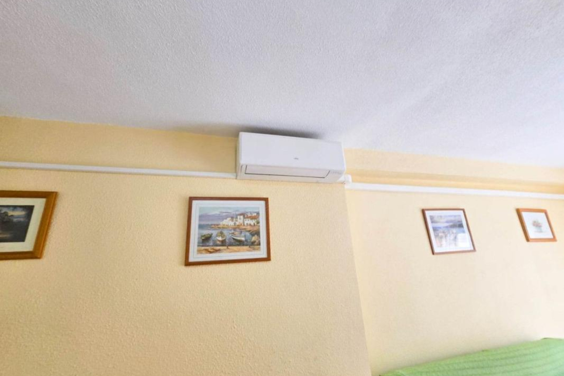 Resale - Apartment  - Torrevieja - torrevieja