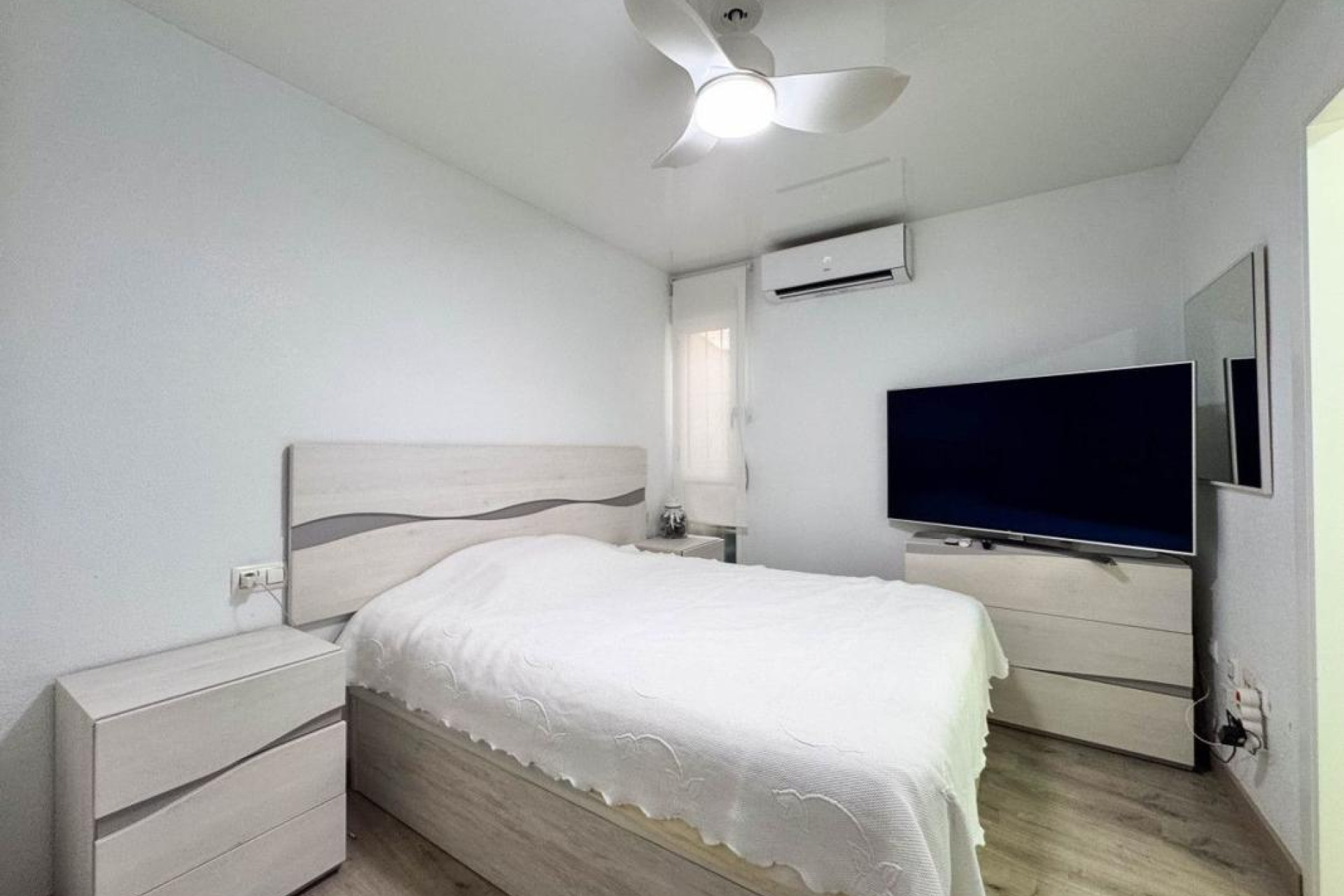 Resale - Apartment  - Torrevieja - torrevieja