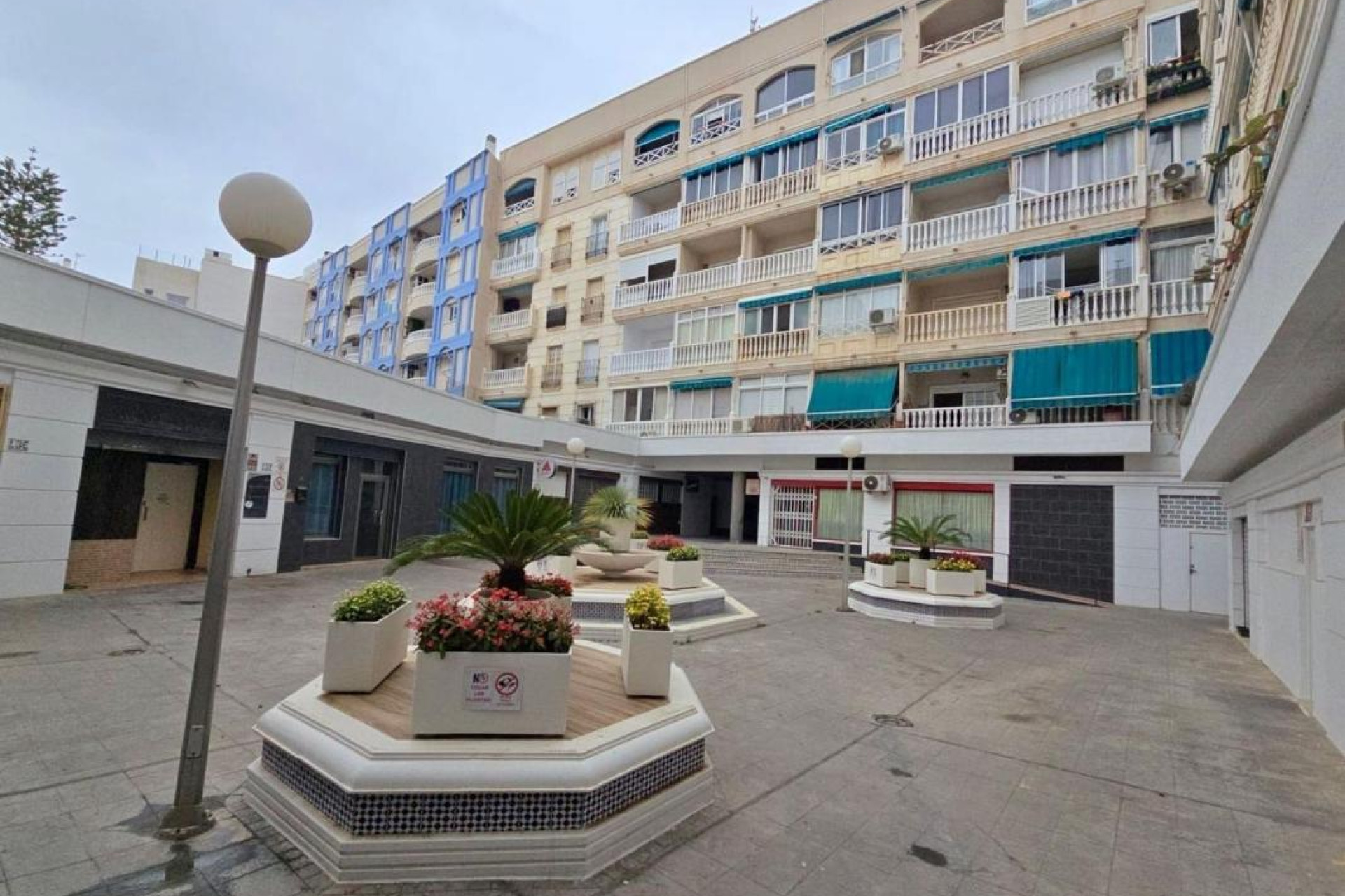 Resale - Apartment  - Torrevieja - torrevieja