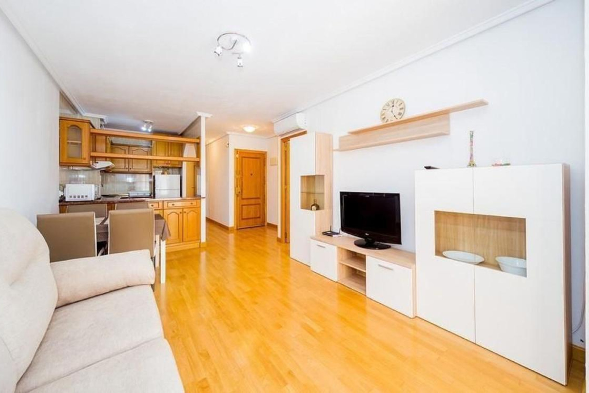 Resale - Apartment  - Torrevieja - torrevieja