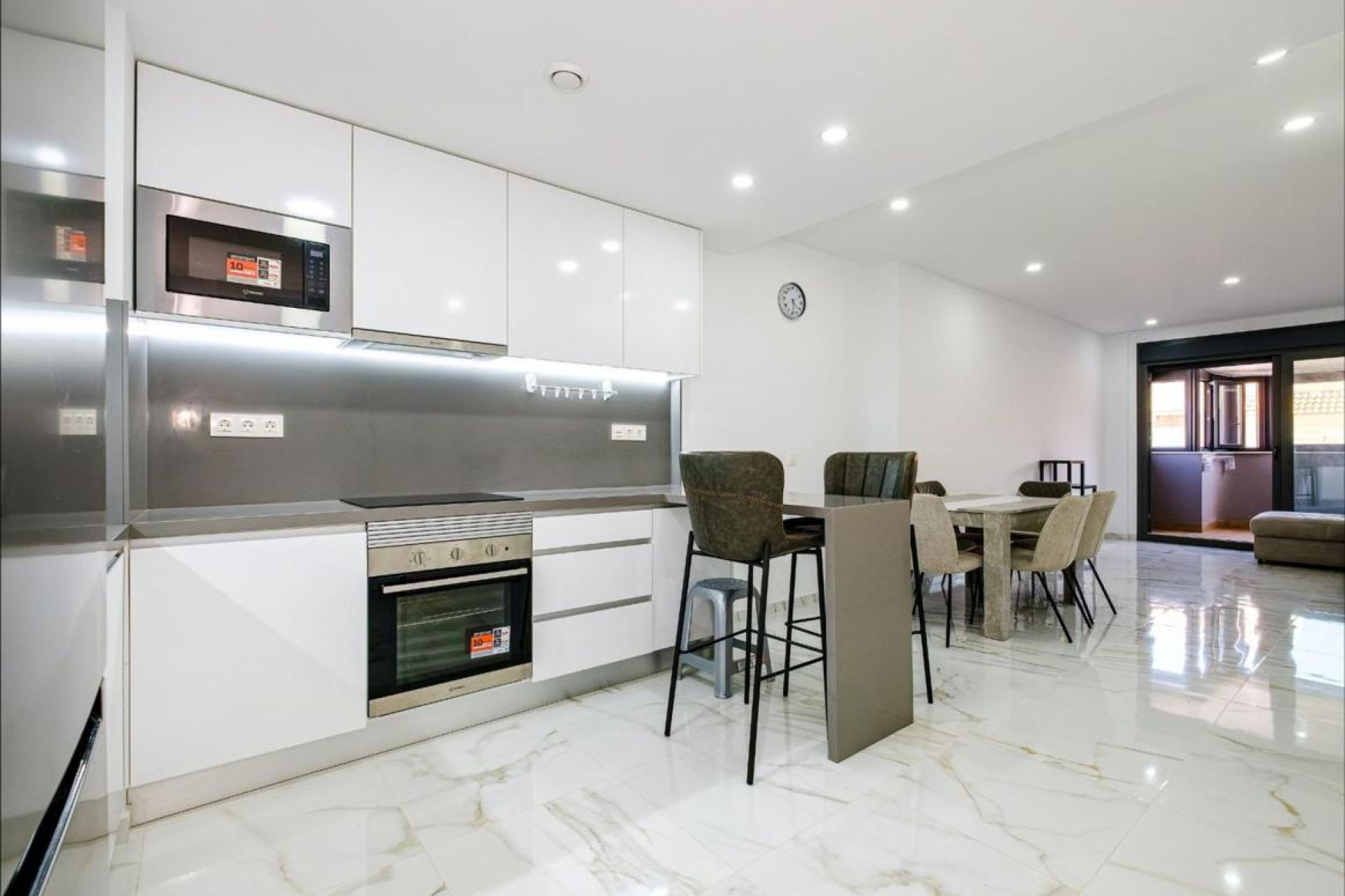 Resale - Apartment  - Torrevieja - torrevieja