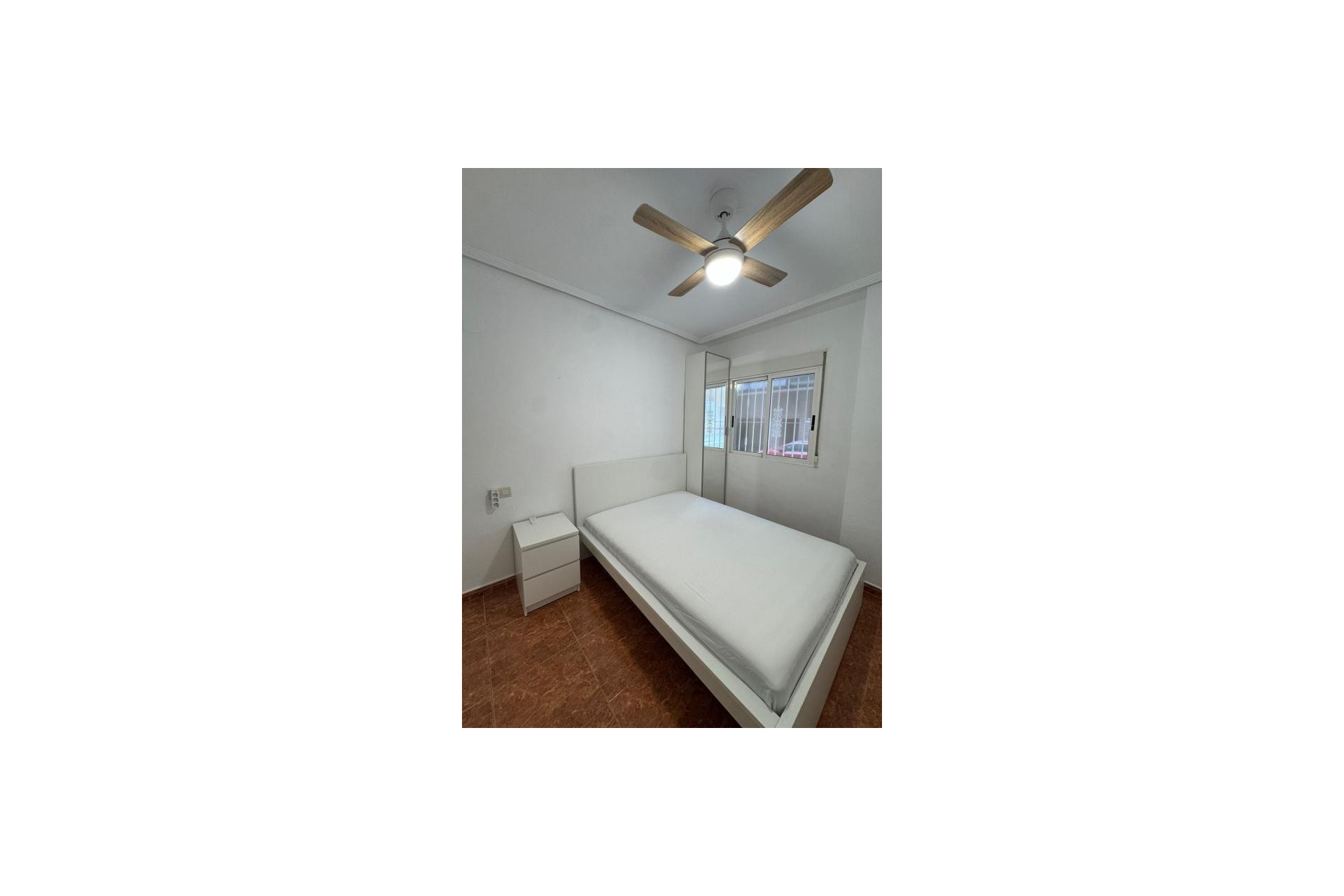 Resale - Apartment  - Torrevieja - torrevieja