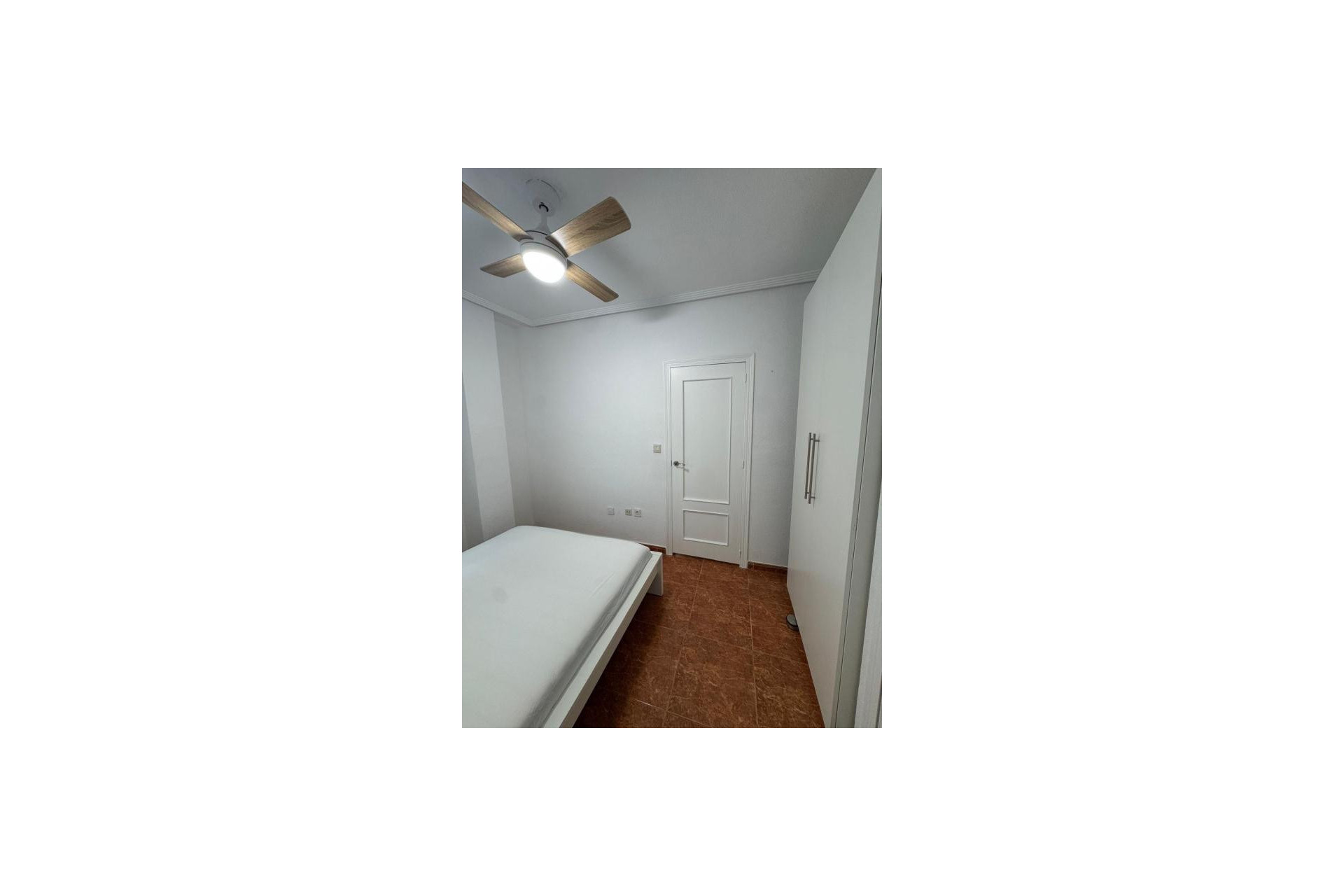 Resale - Apartment  - Torrevieja - torrevieja