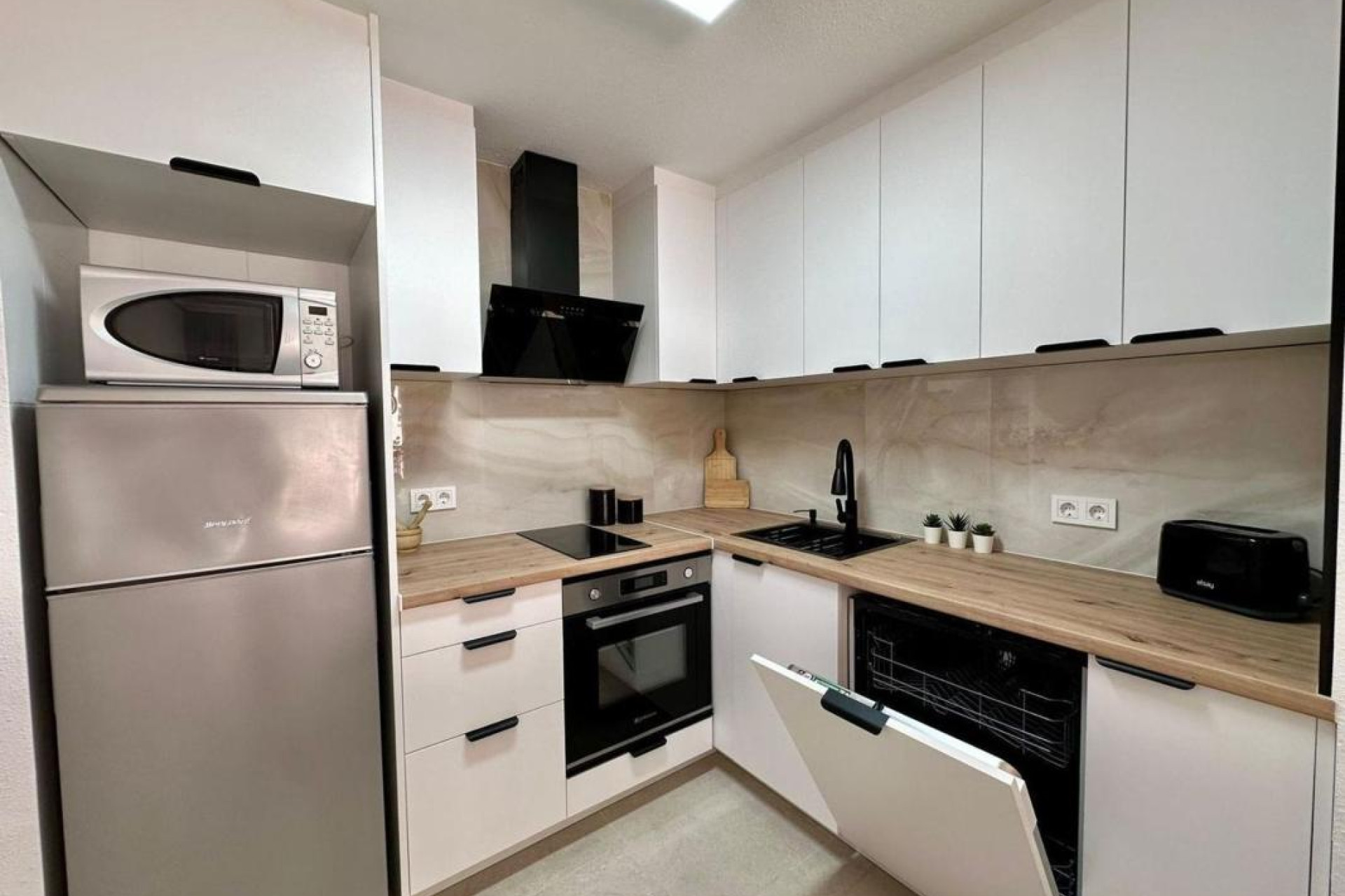 Resale - Apartment  - Torrevieja - torrevieja