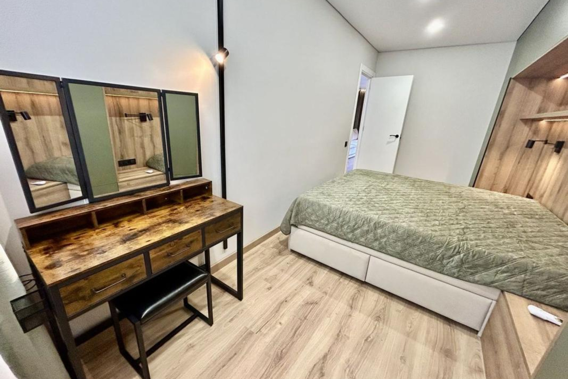 Resale - Apartment  - Torrevieja - torrevieja