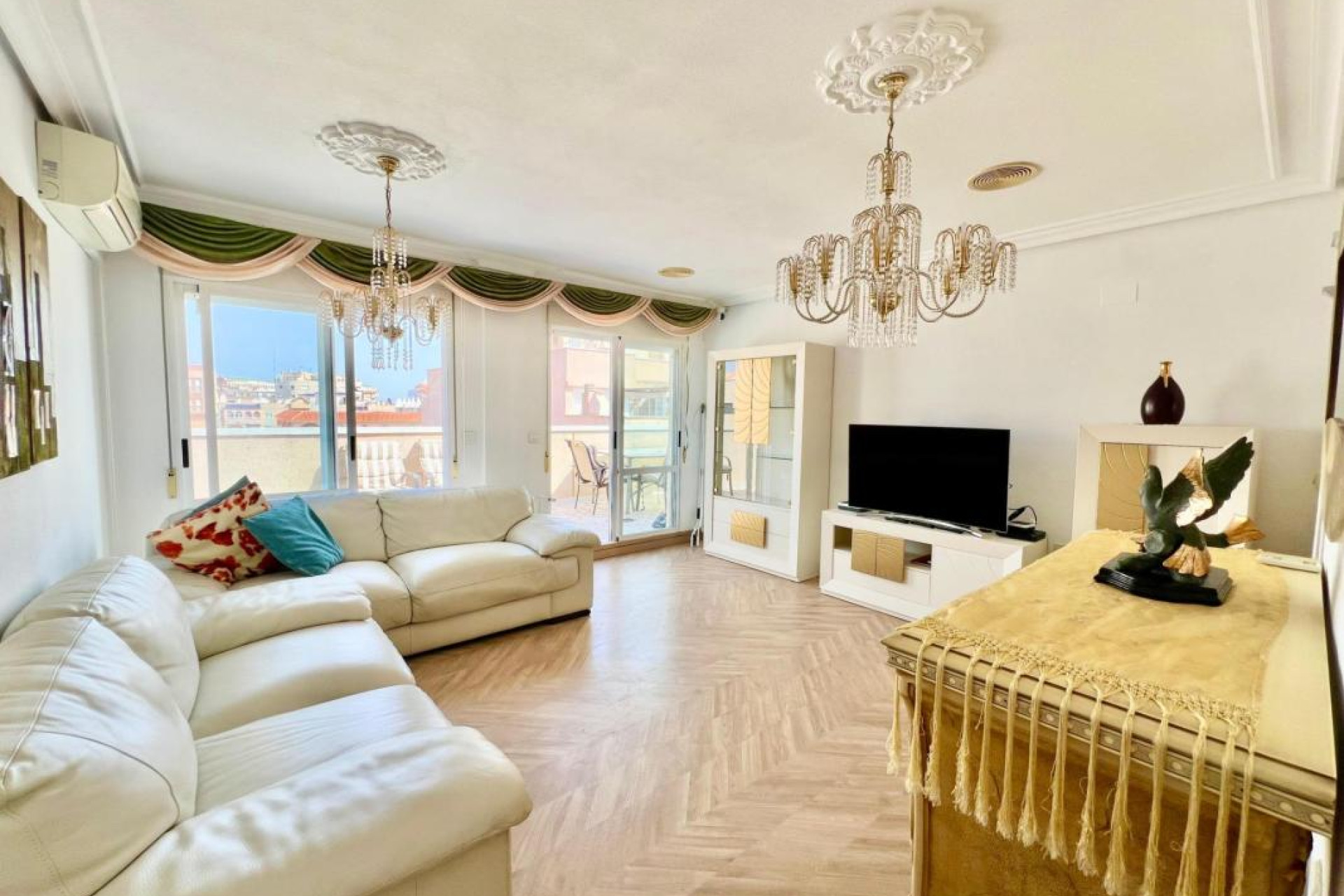 Resale - Apartment  - Torrevieja - torrevieja