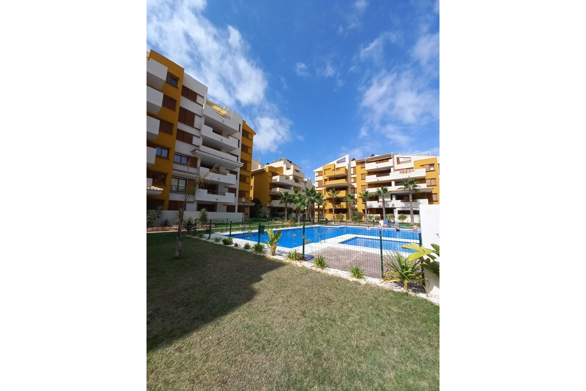 Resale - Apartment  - Torrevieja