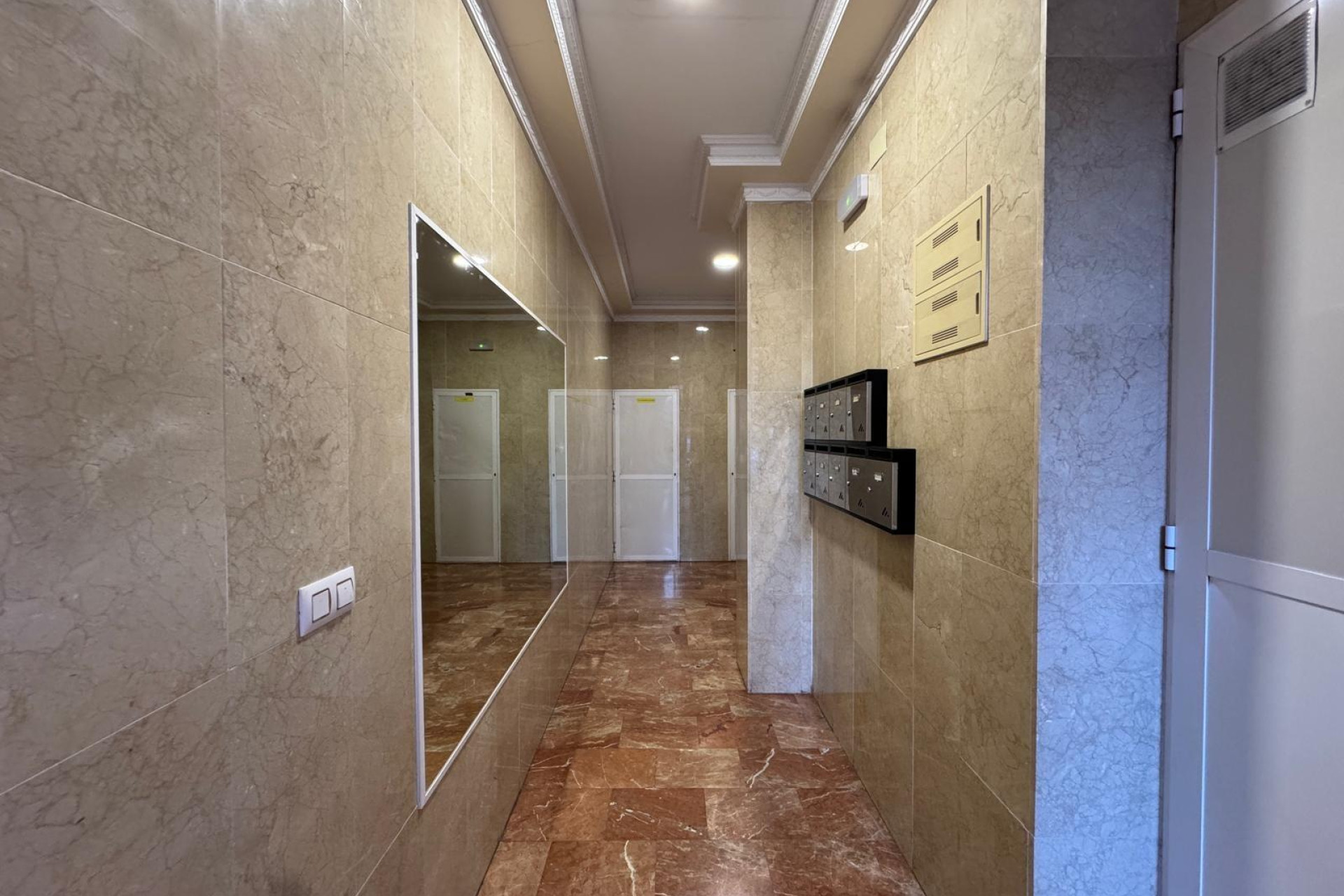 Resale - Apartment  - Torrevieja