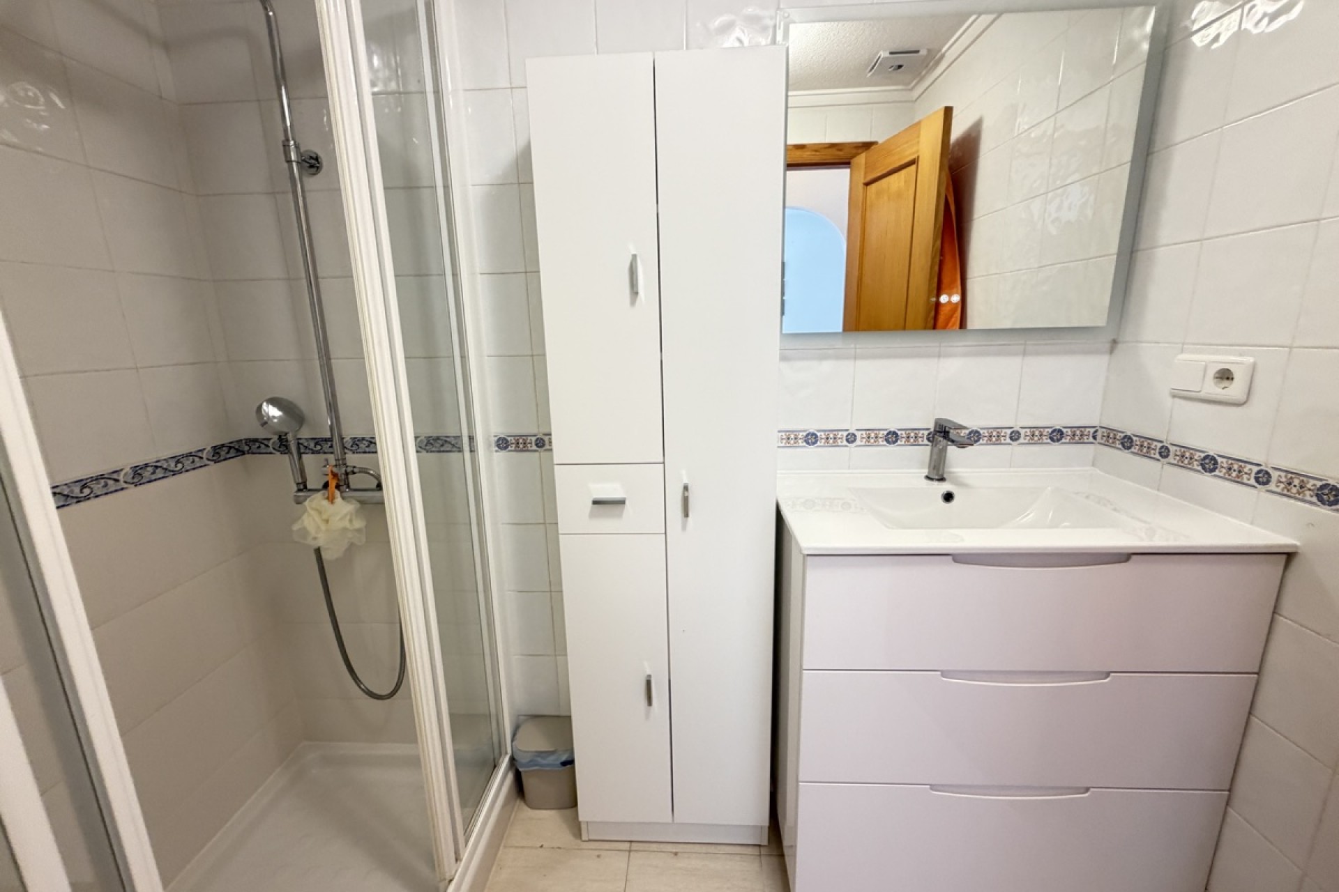 Resale - Apartment  - V
