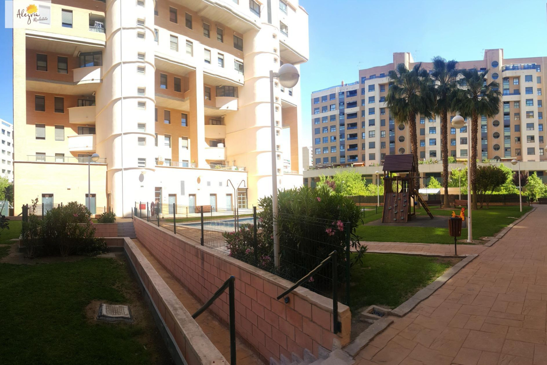 Resale - Apartment  - Valencia - Campanar