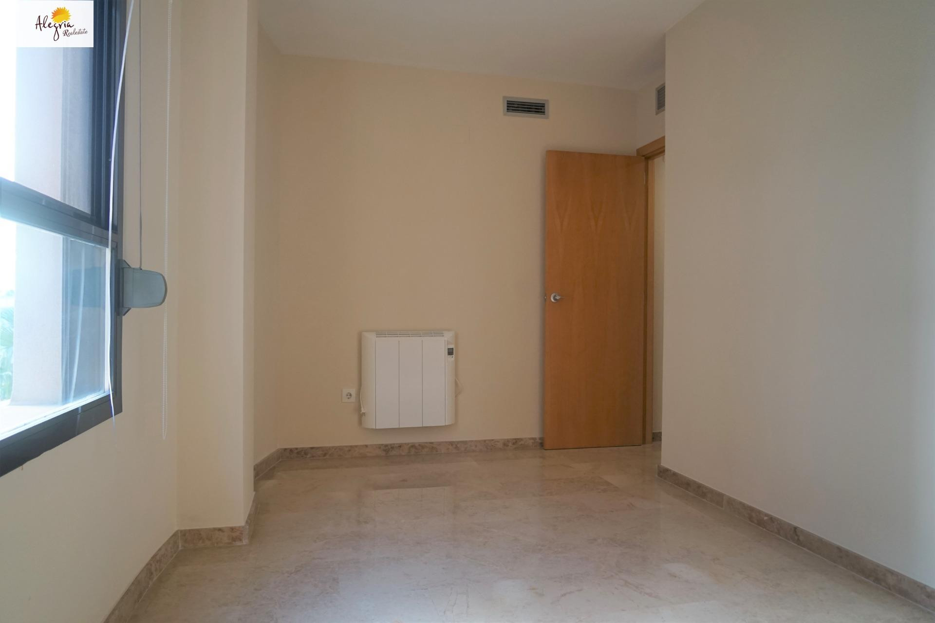 Resale - Apartment  - Valencia - Campanar