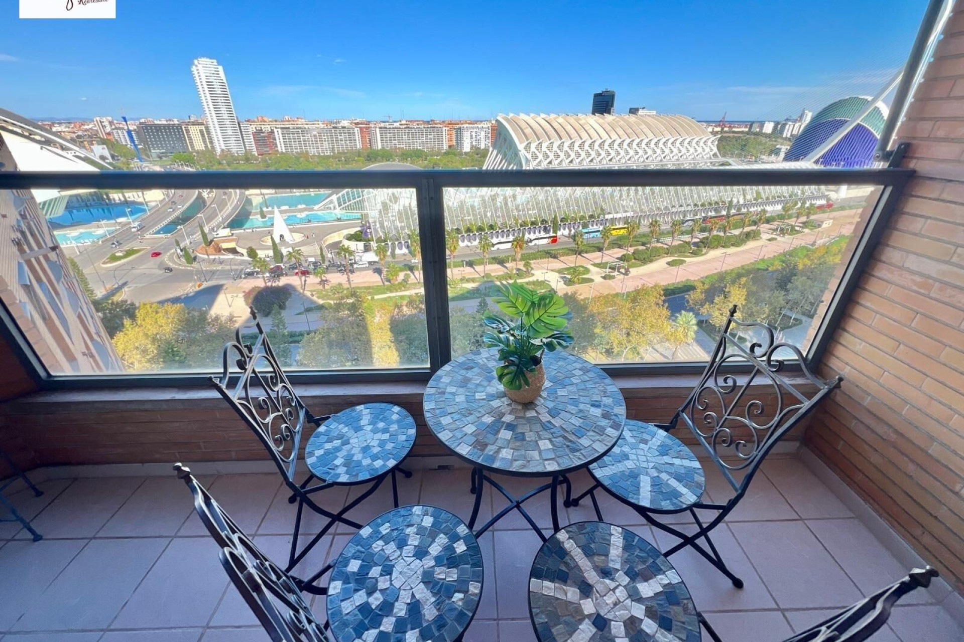 Resale - Apartment  - Valencia - Ciutat de les Arts i de les Ciencies