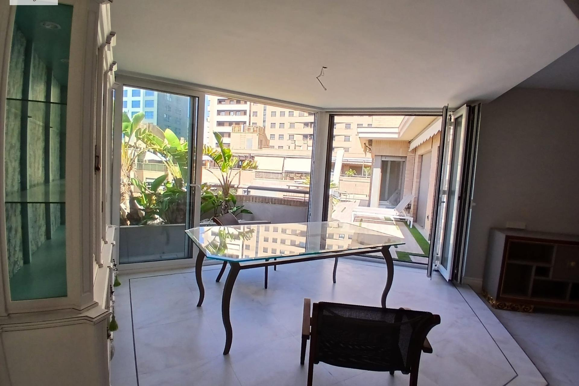 Resale - Apartment  - Valencia - Comunidad valenciana