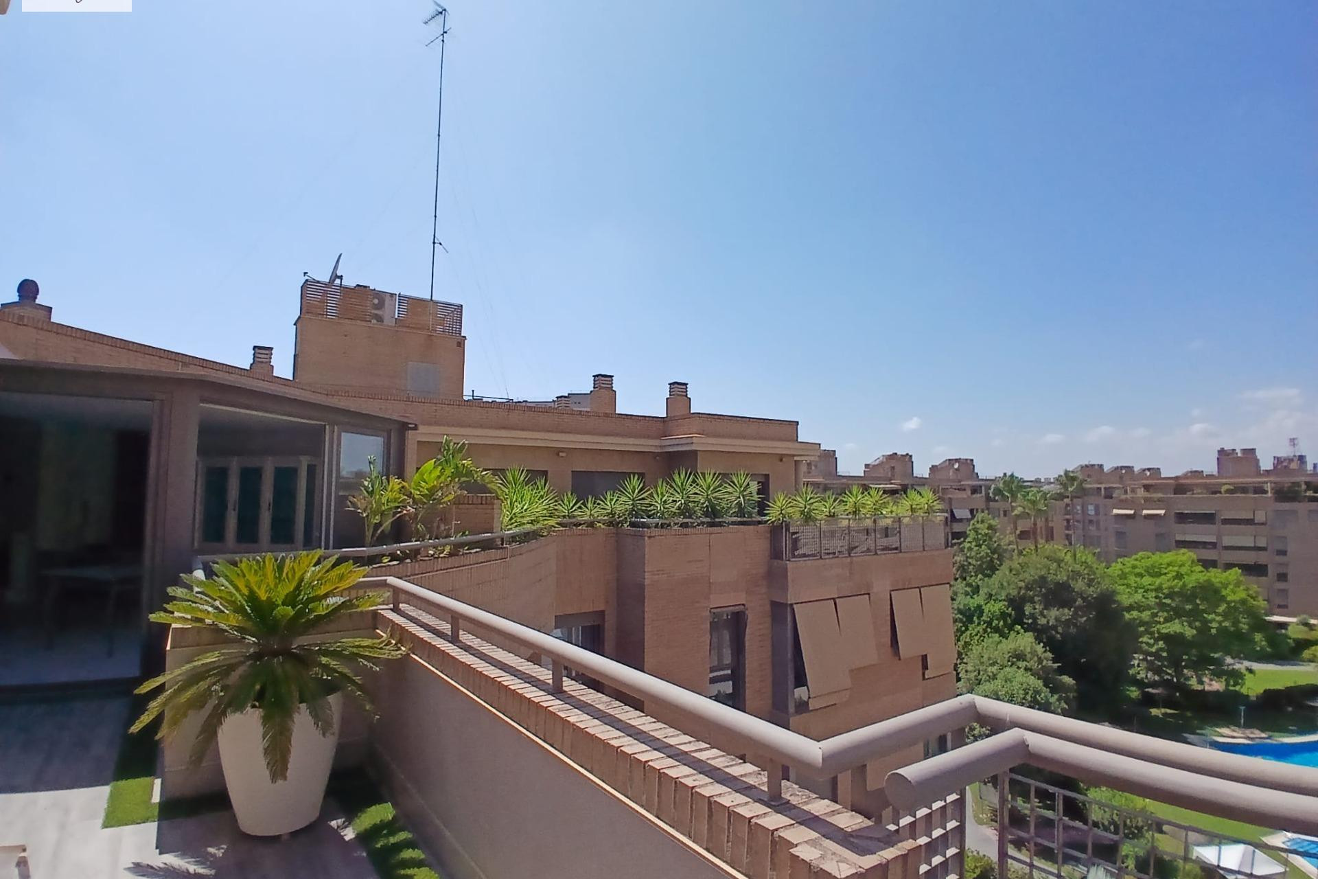 Resale - Apartment  - Valencia - Comunidad valenciana
