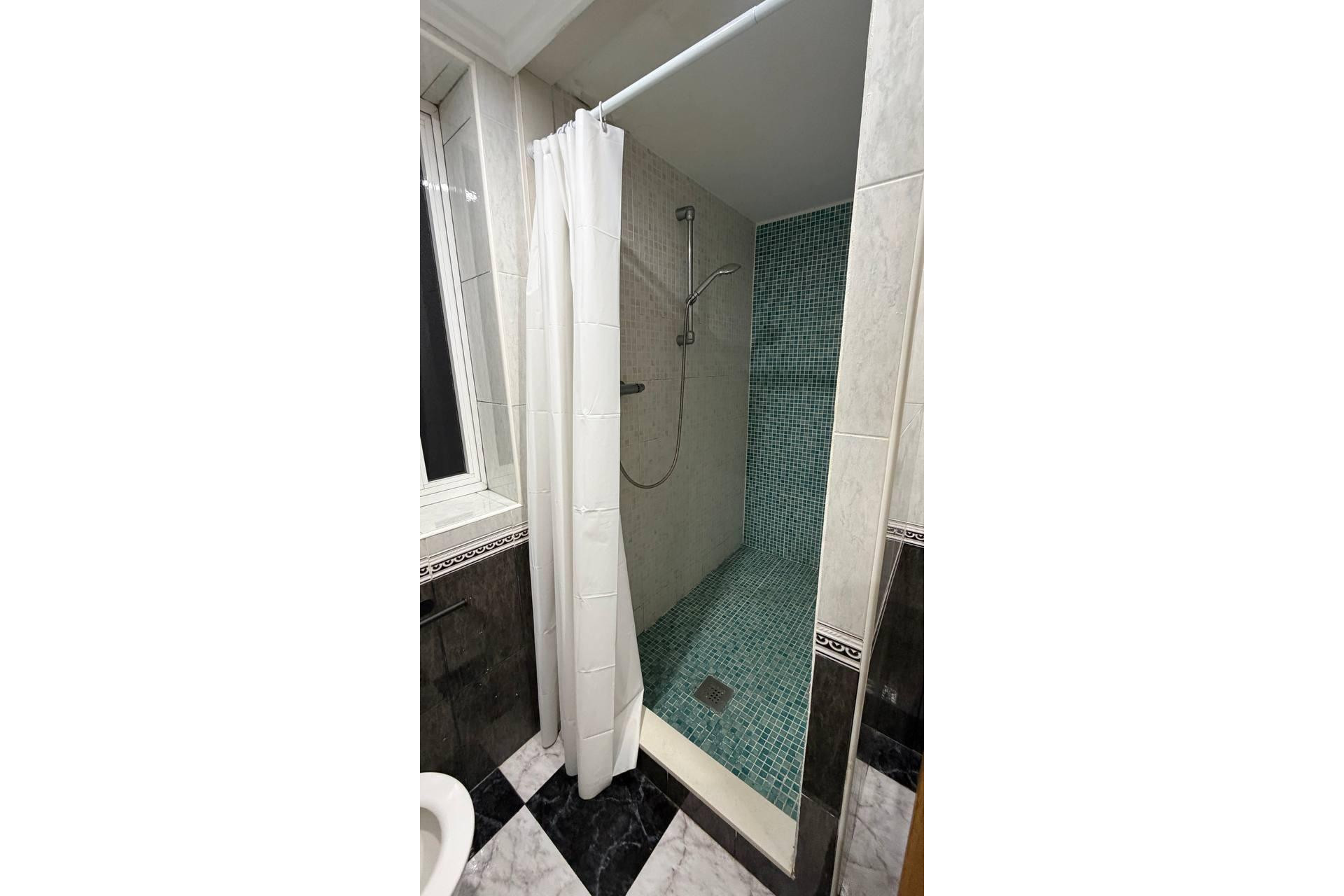 Resale - Apartment  - Valencia - Mont-Olivet