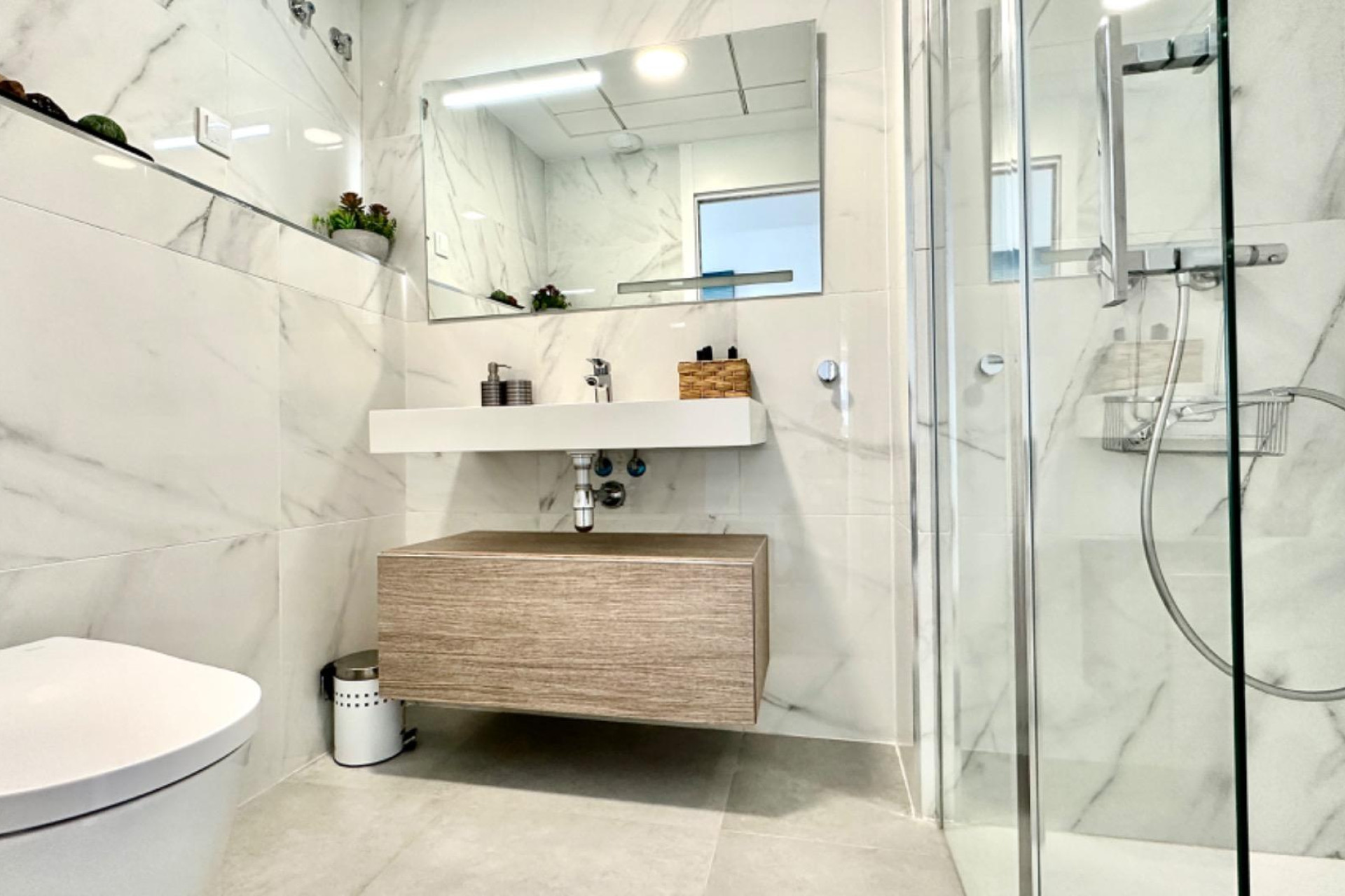 Resale - Apartment  - Villajoyosa - 1a linea