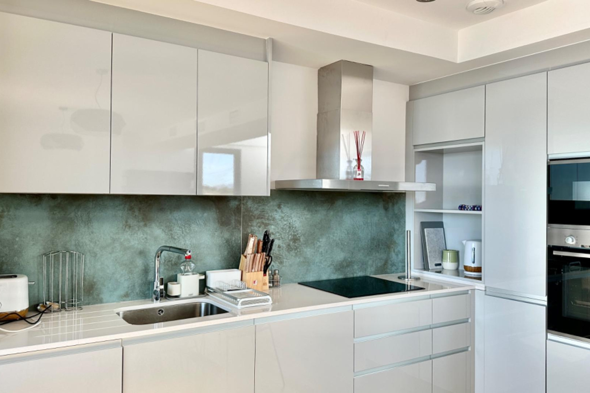 Resale - Apartment  - Villajoyosa - 1a linea