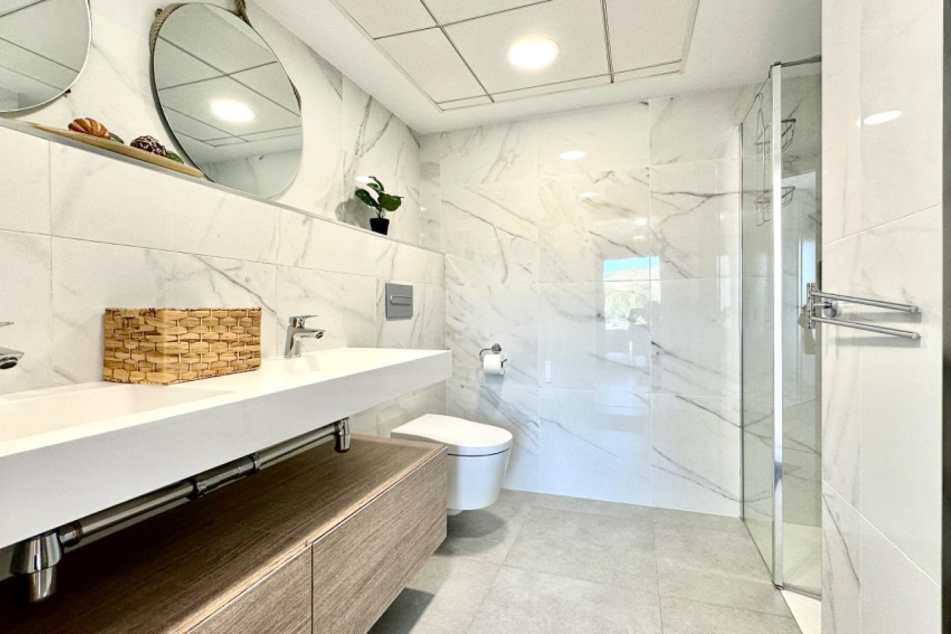 Resale - Apartment  - Villajoyosa - 1a linea