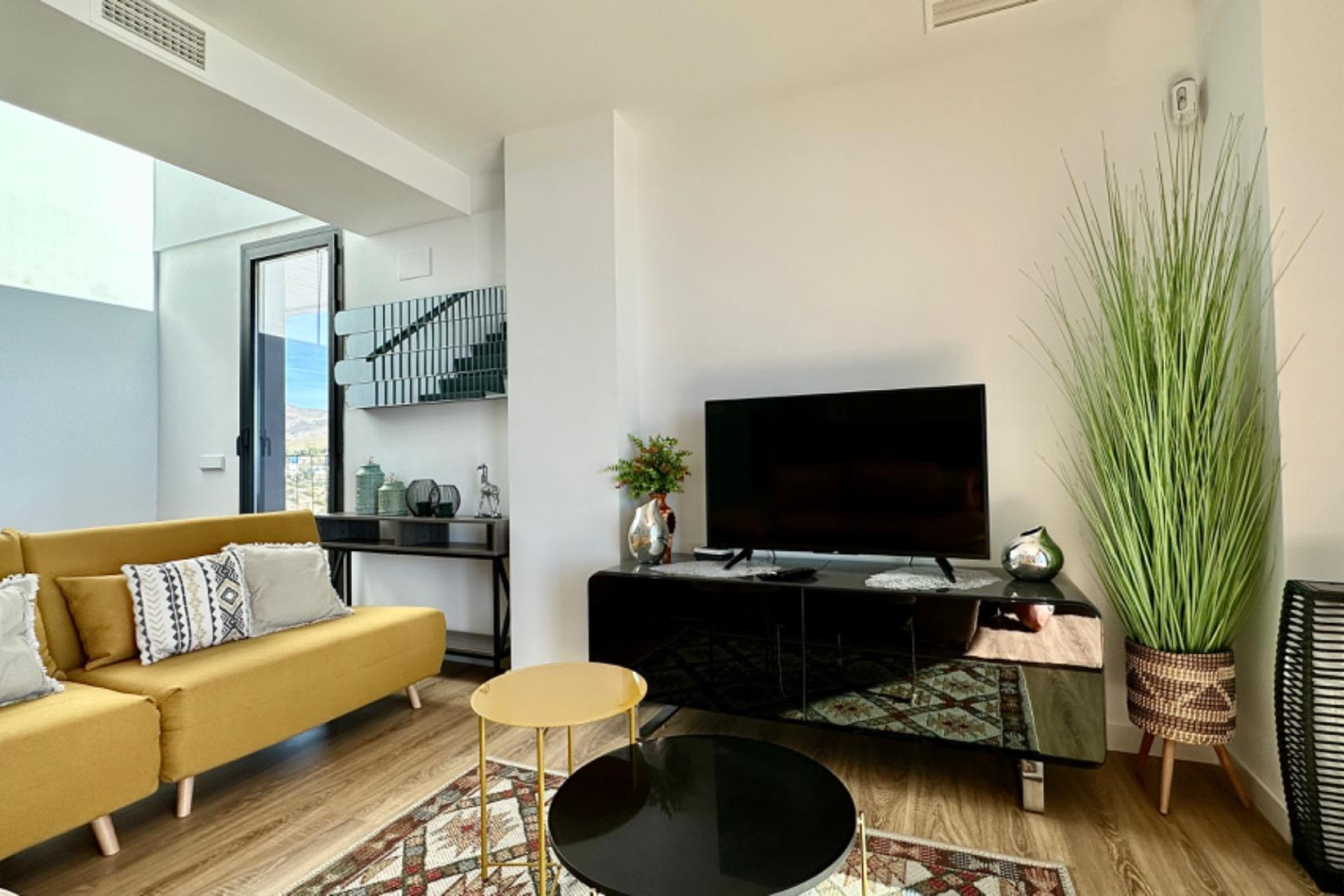 Resale - Apartment  - Villajoyosa - 1a linea