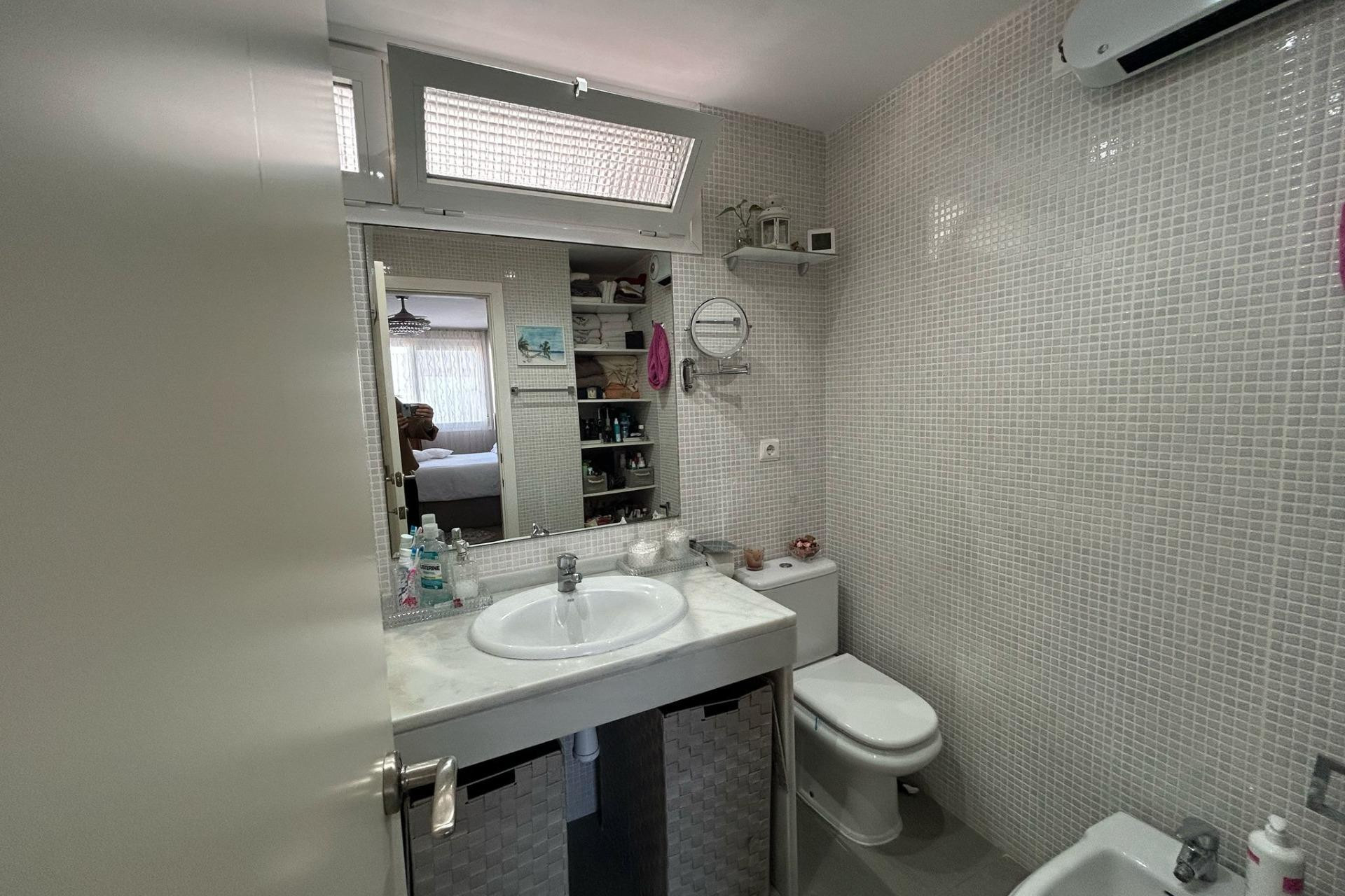 Resale - Apartment  - Villajoyosa - Cala de finestrat