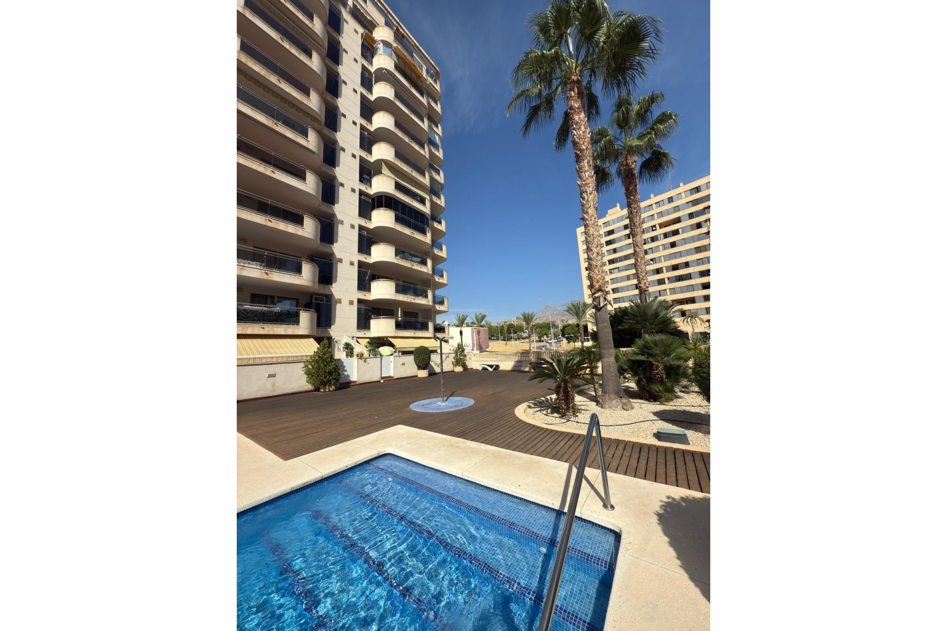 Resale - Apartment  - Villajoyosa - Cala de finestrat