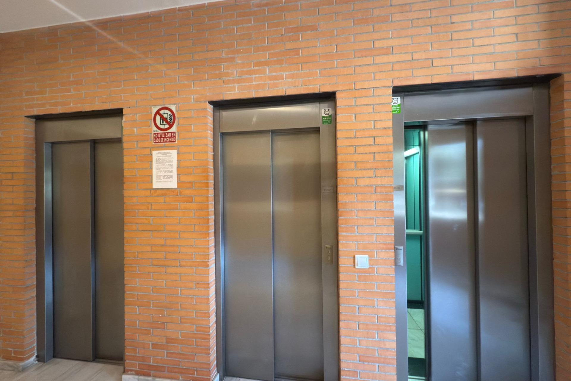 Resale - Apartment  - Villajoyosa - Cala Palmera - Atrium