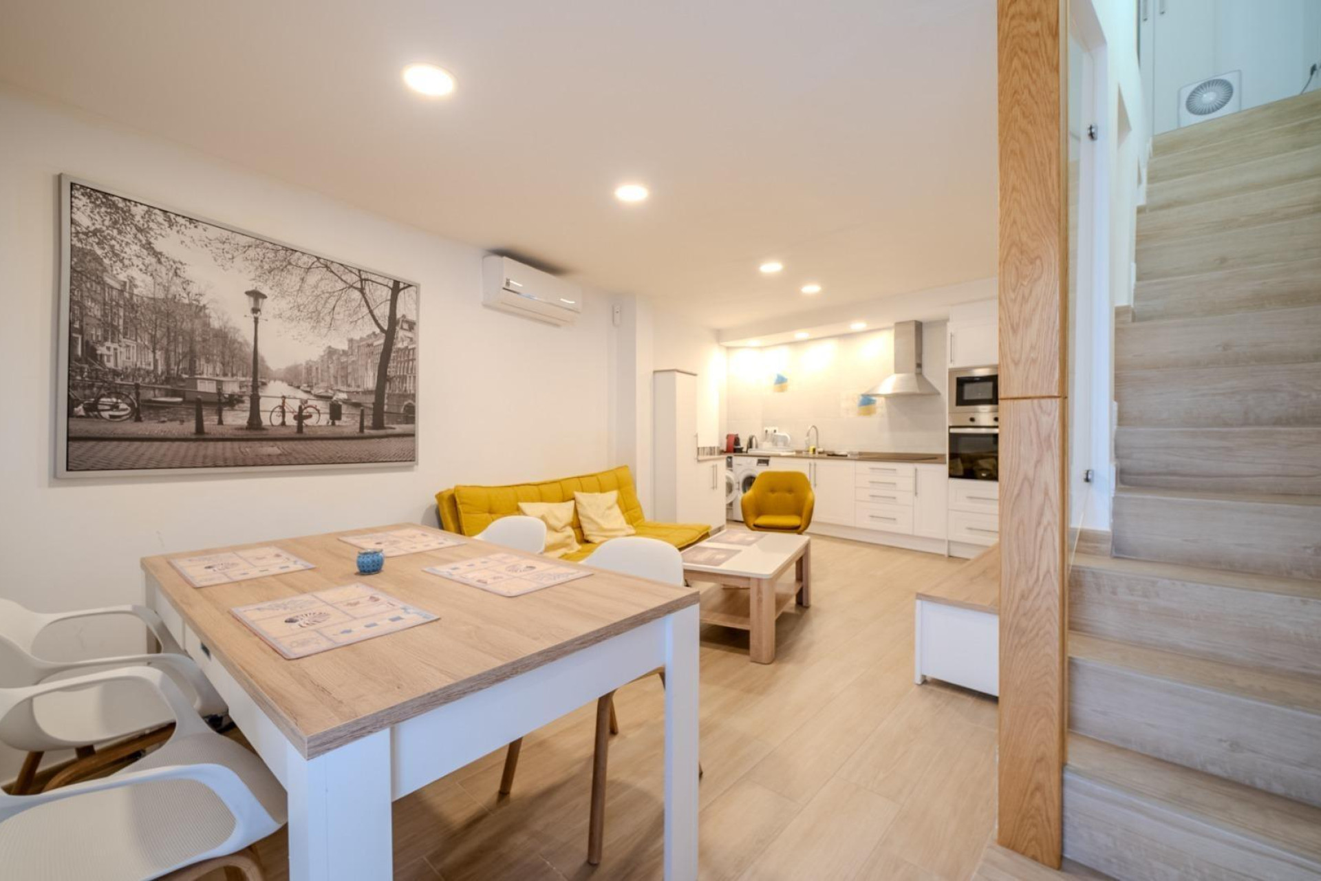 Resale - Apartment  - Villajoyosa - Paseo maritimo