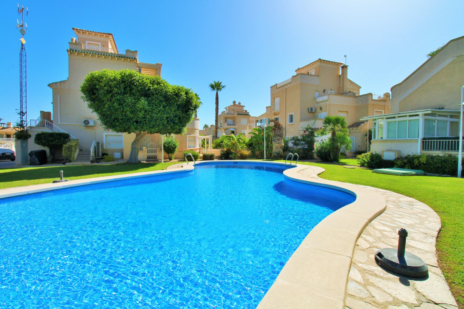 Resale - Apartment  - Villamartin - PAU 8