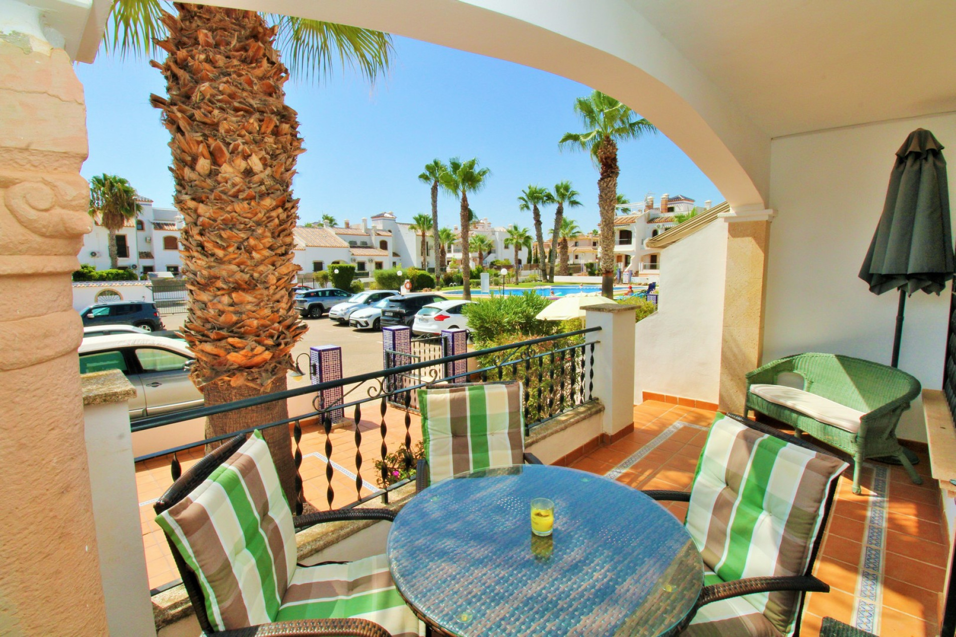 Resale - Apartment  - Villamartin - PAU 8