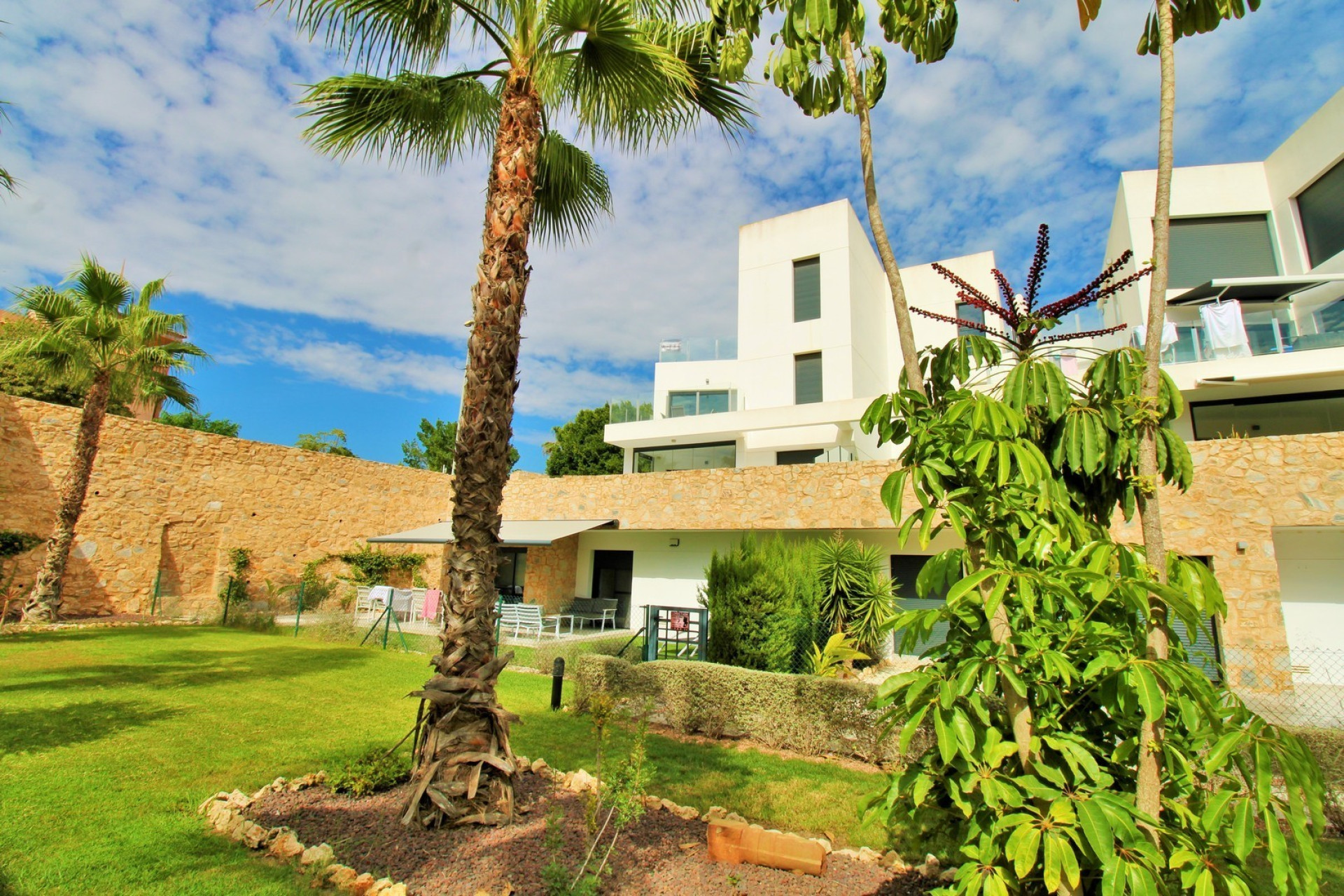 Resale - Apartment  - Villamartin - PAU 8