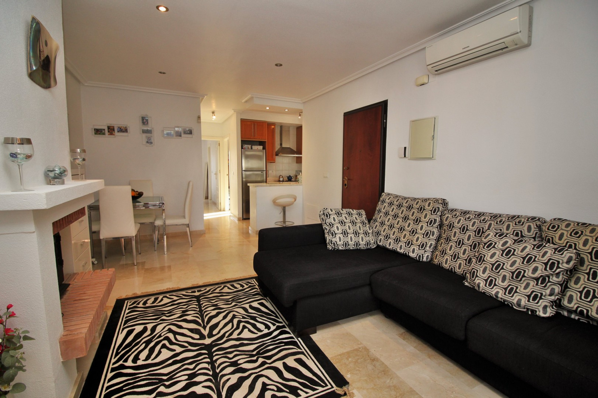 Resale - Apartment  - Villamartin - PAU 8