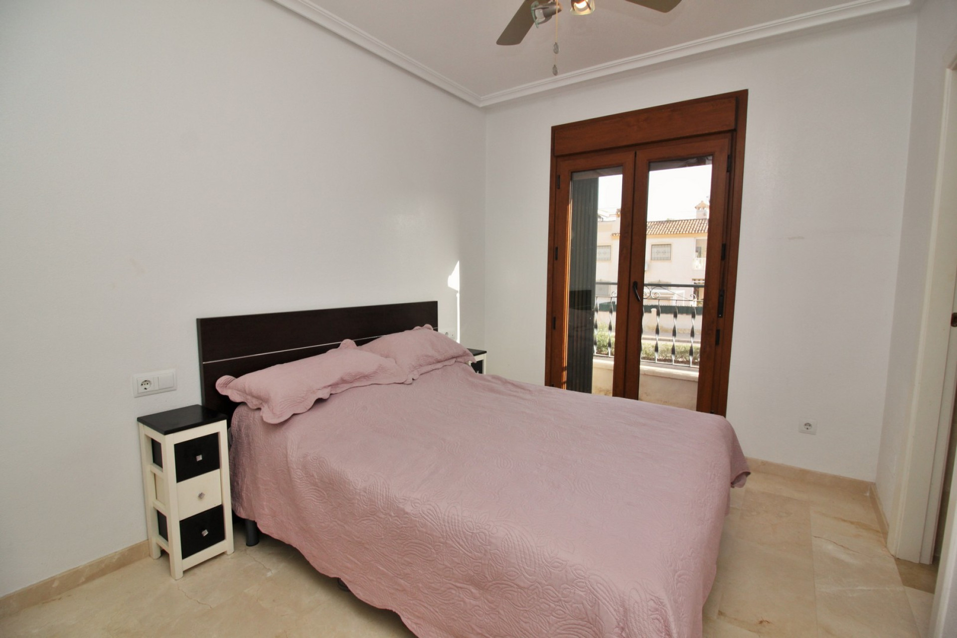 Resale - Apartment  - Villamartin - PAU 8