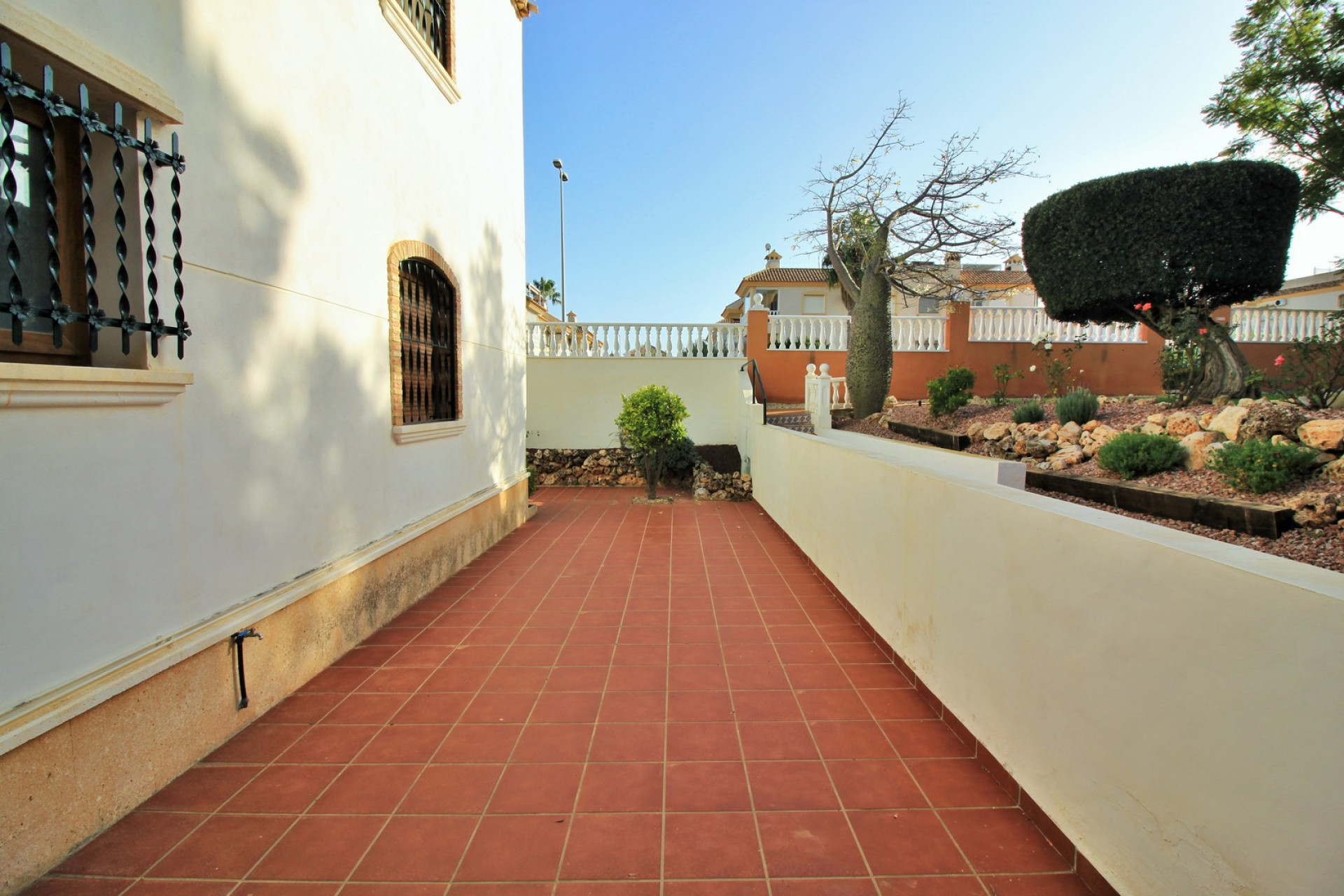 Resale - Apartment  - Villamartin - PAU 8