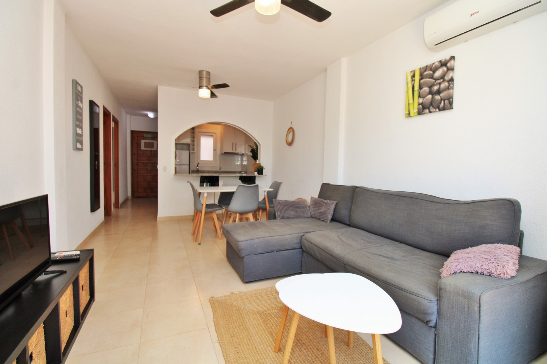 Resale - Apartment  - Villamartin